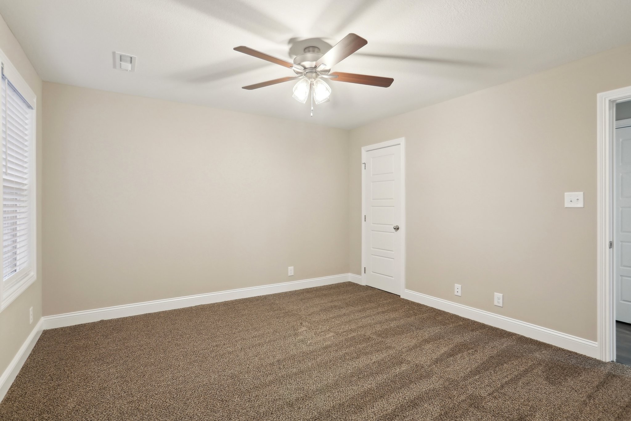 954 Tufnel Dr