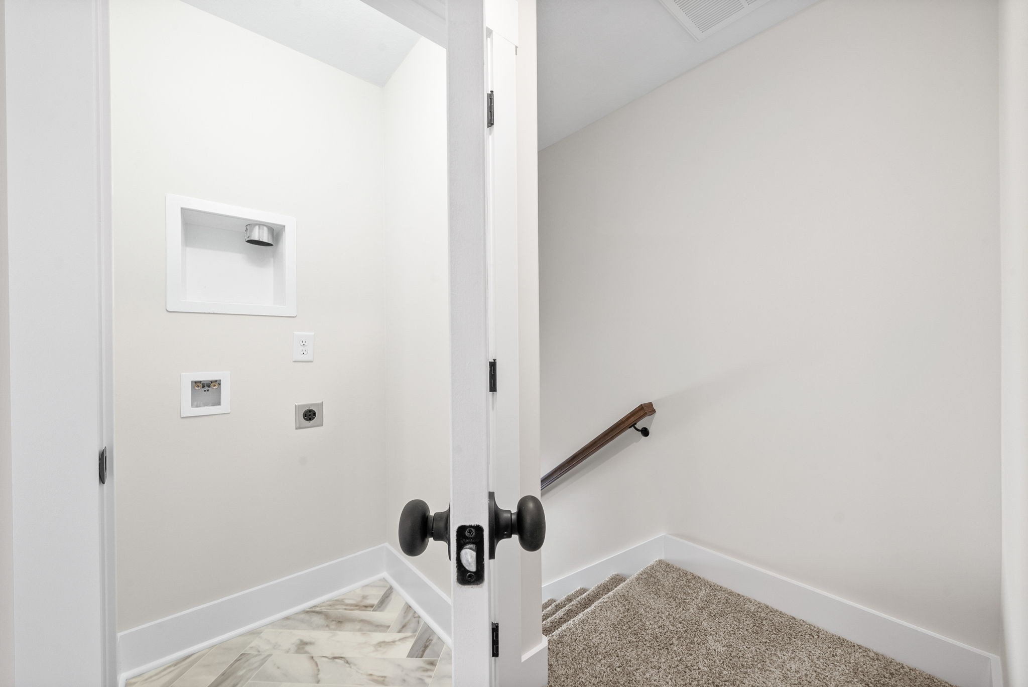 198 Cave St Unit: C