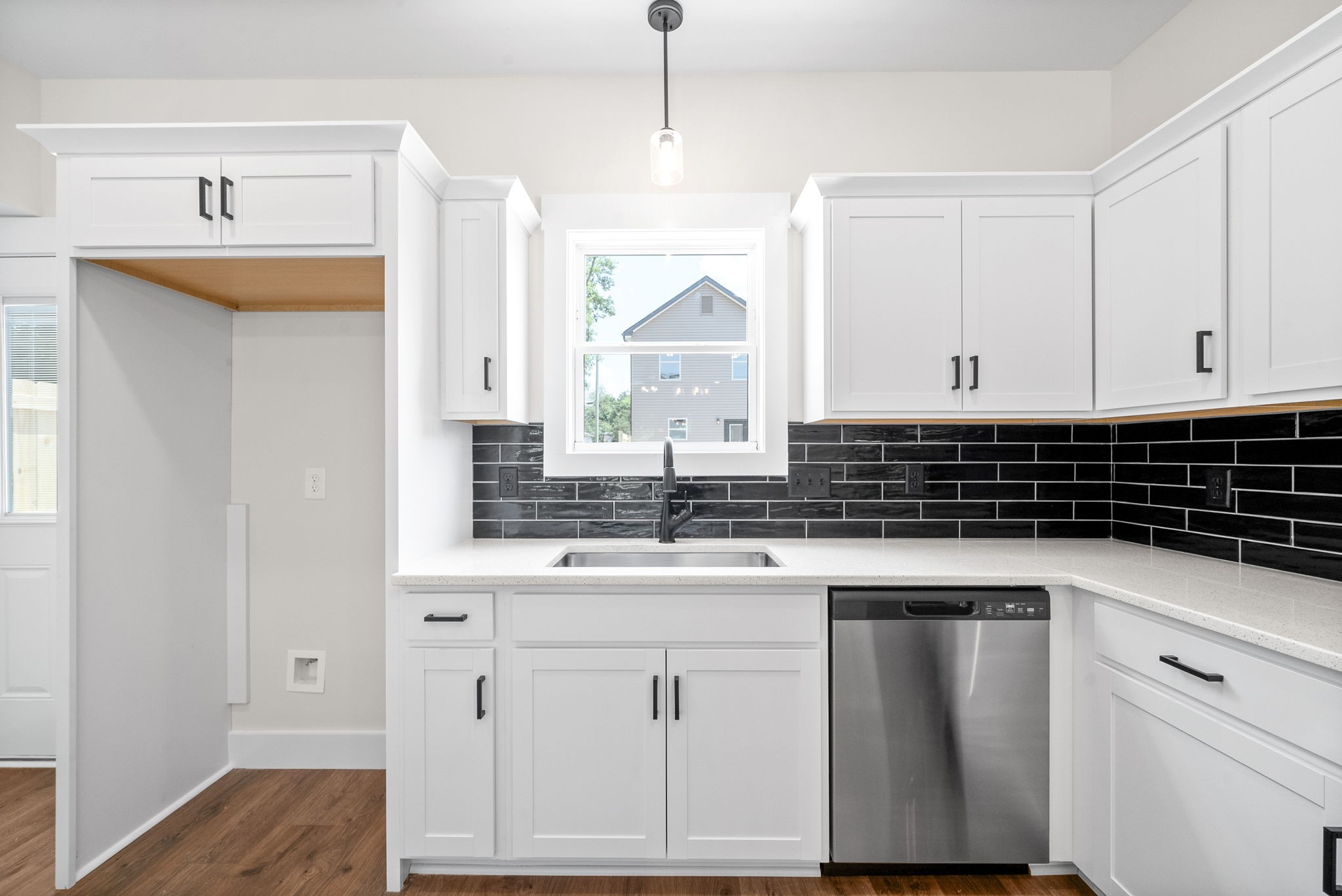 198 Cave St Unit: C