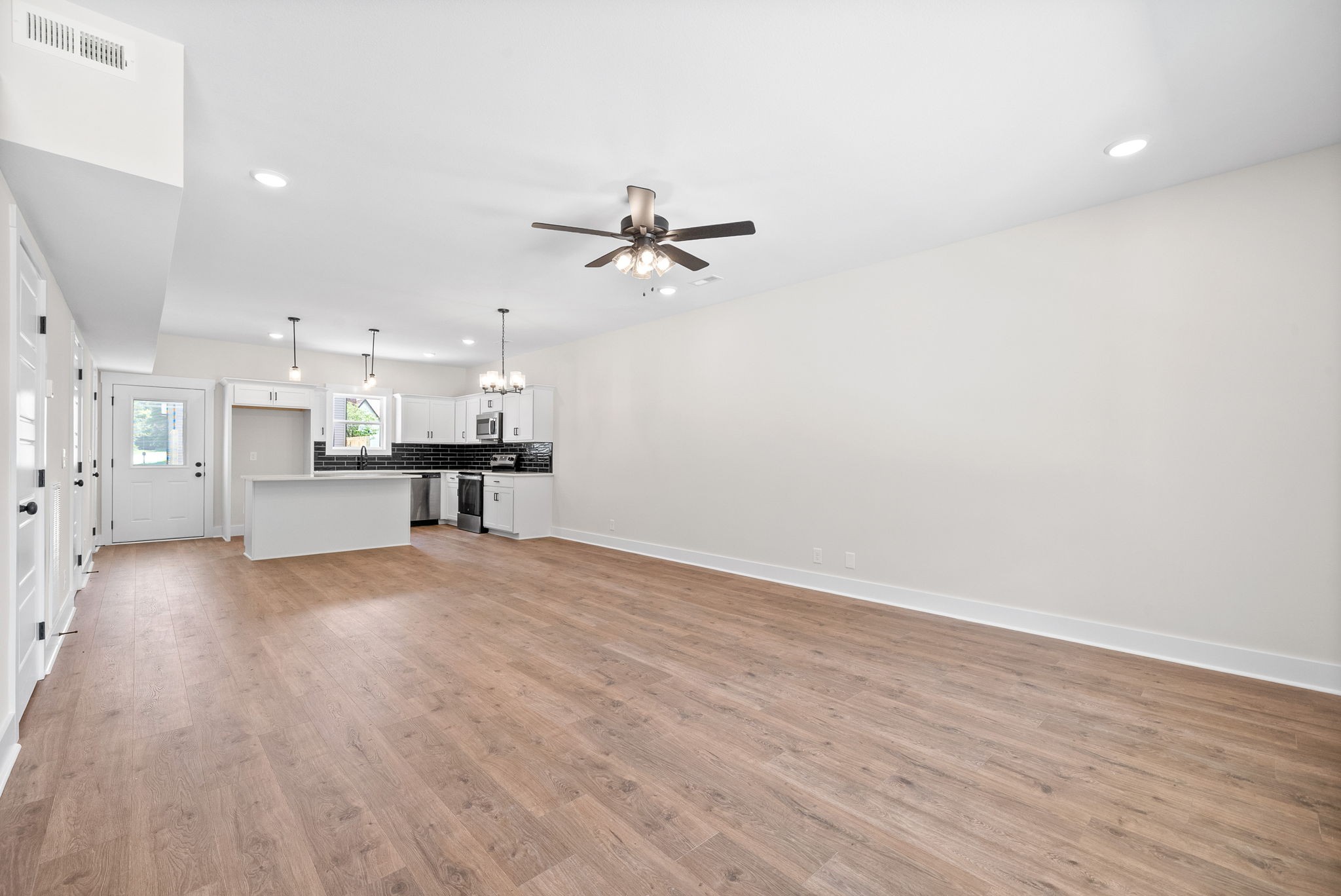198 Cave St Unit: C