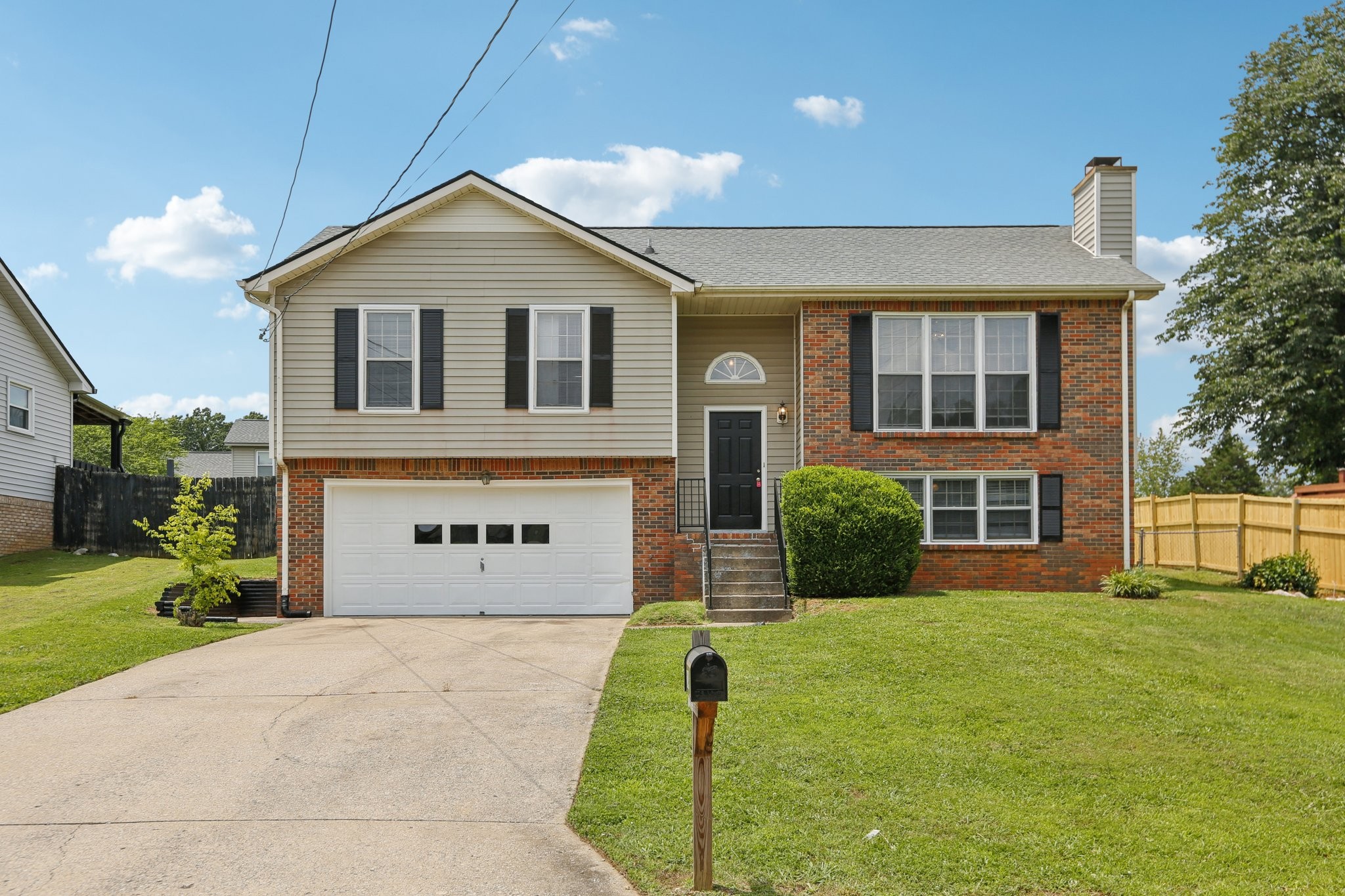 2134 Amadeus Dr