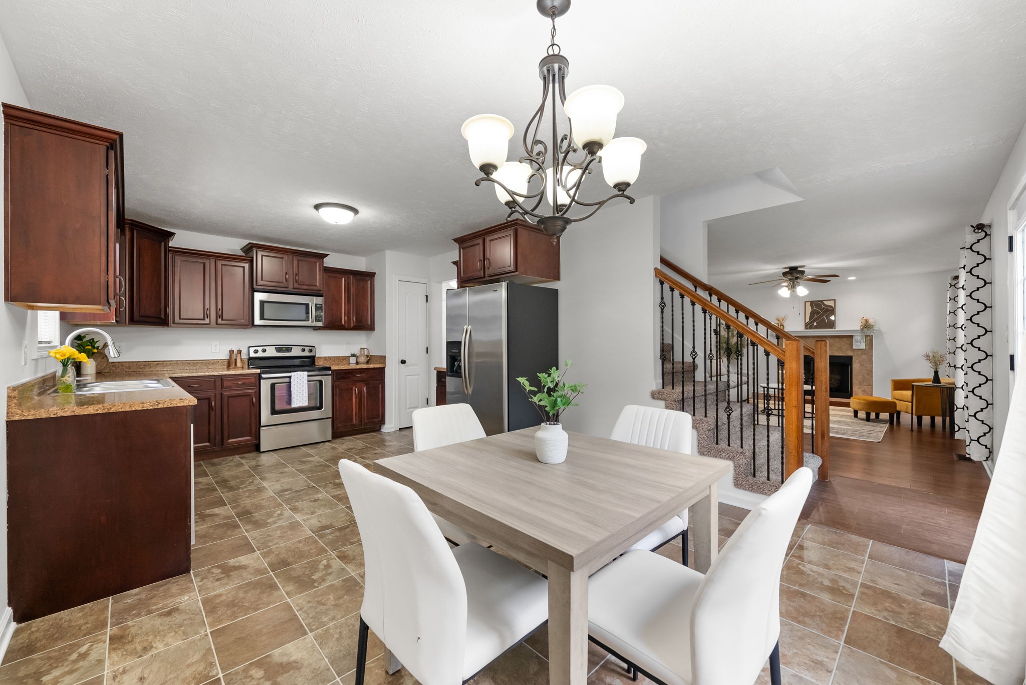 675 Sly Fox Dr