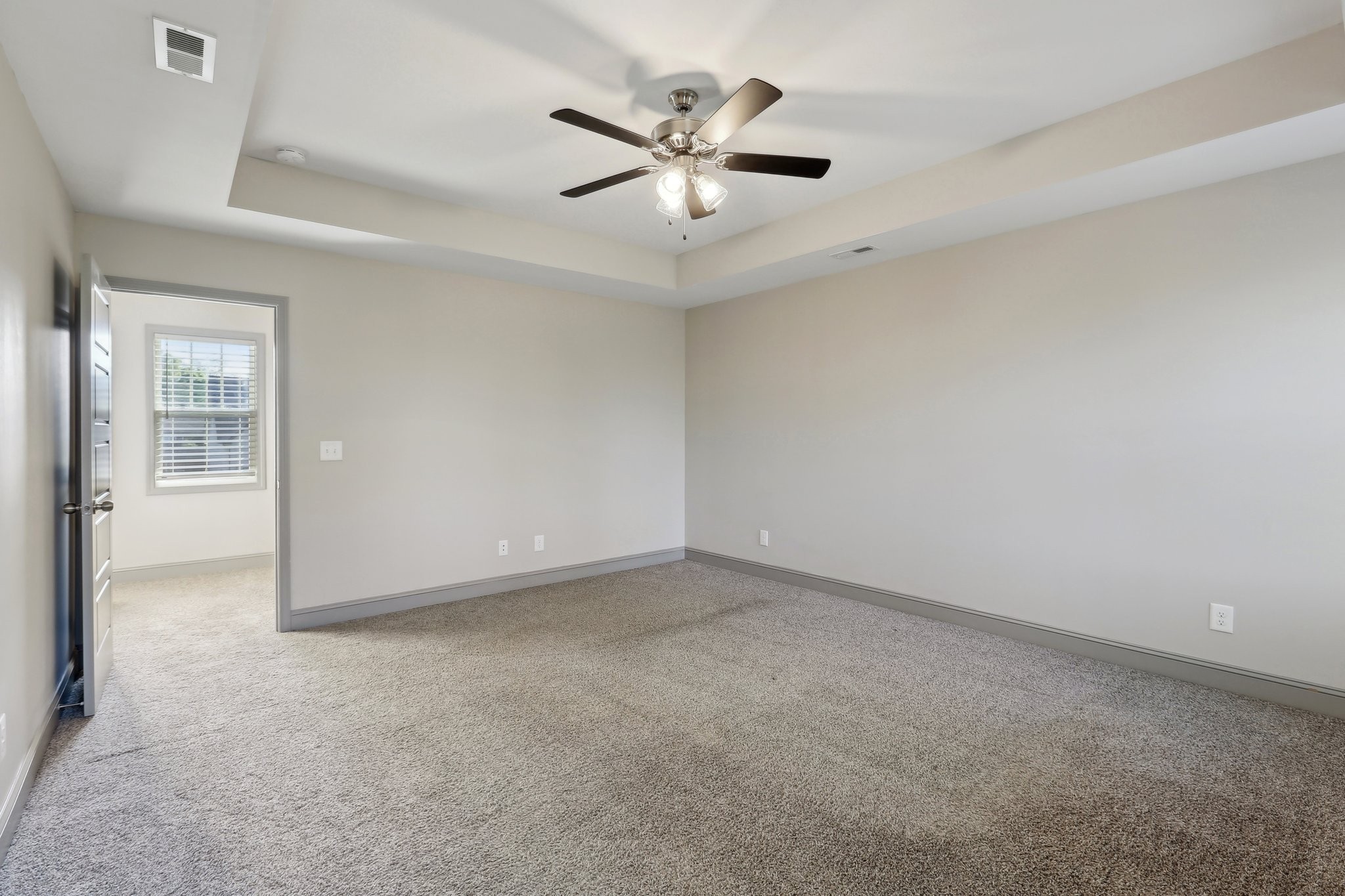 1083 Fuji Ln