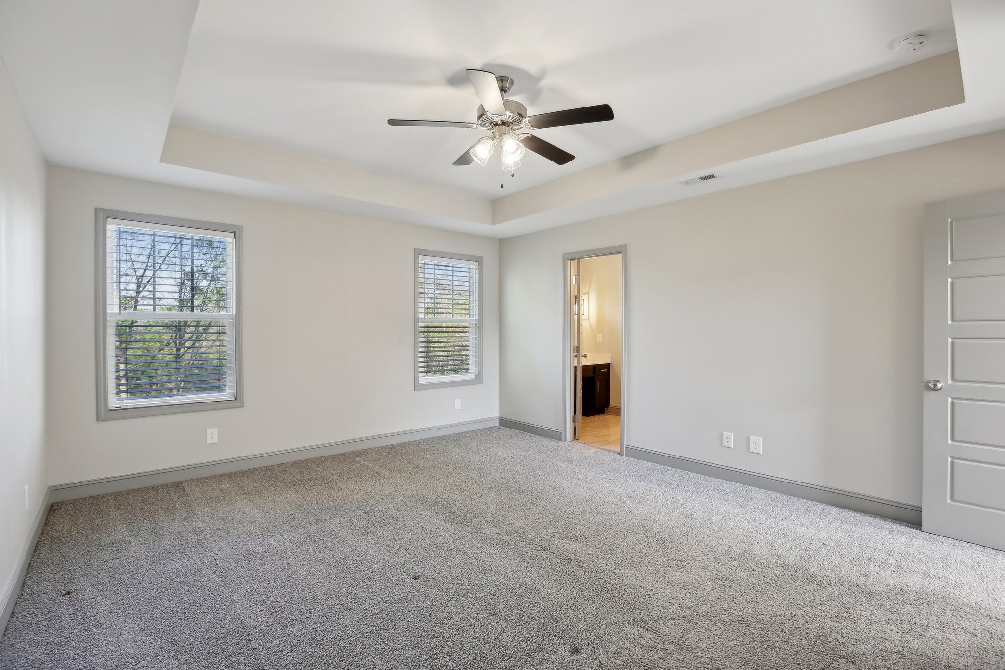 1083 Fuji Ln