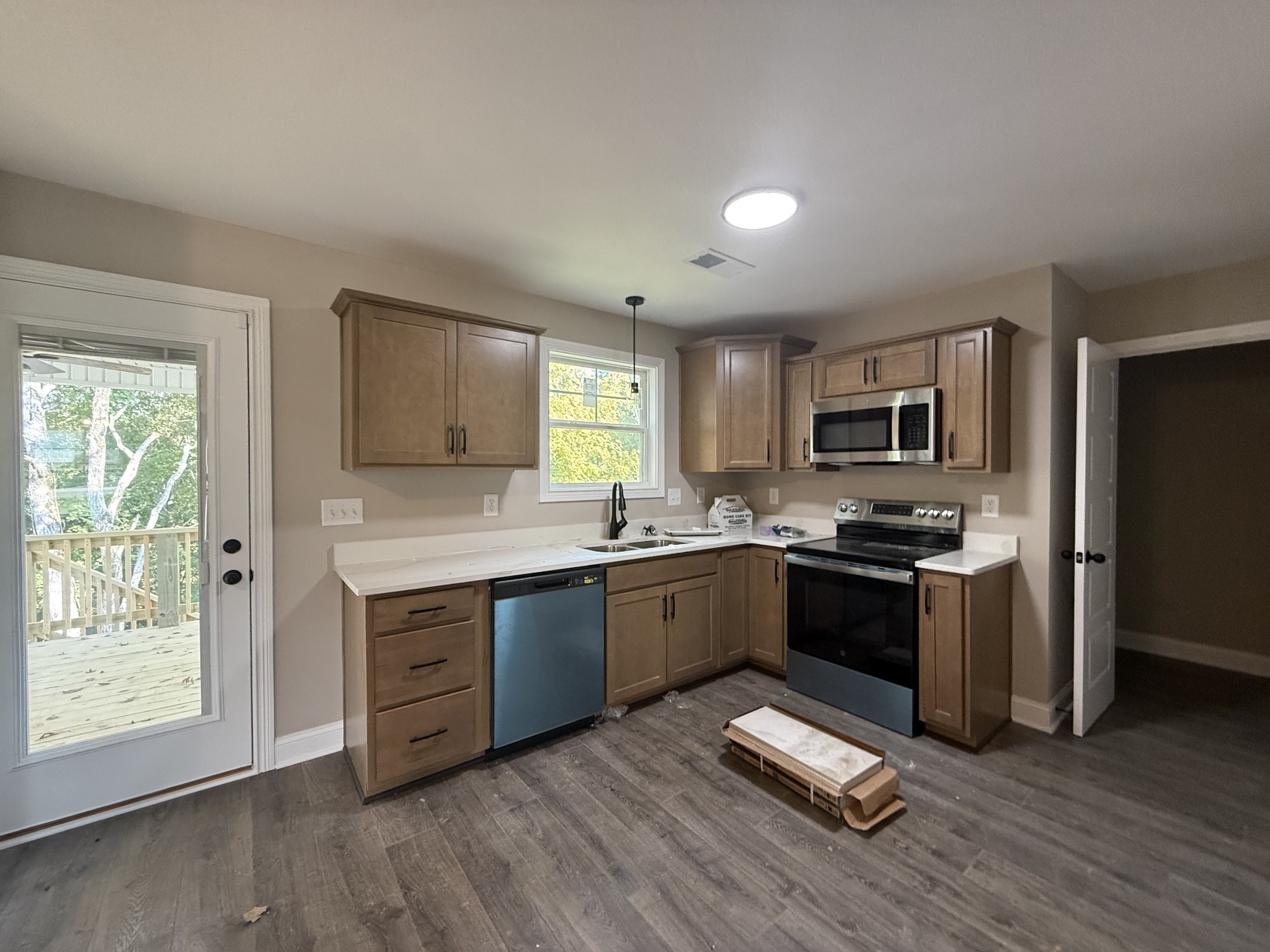 48 Gratton Estates