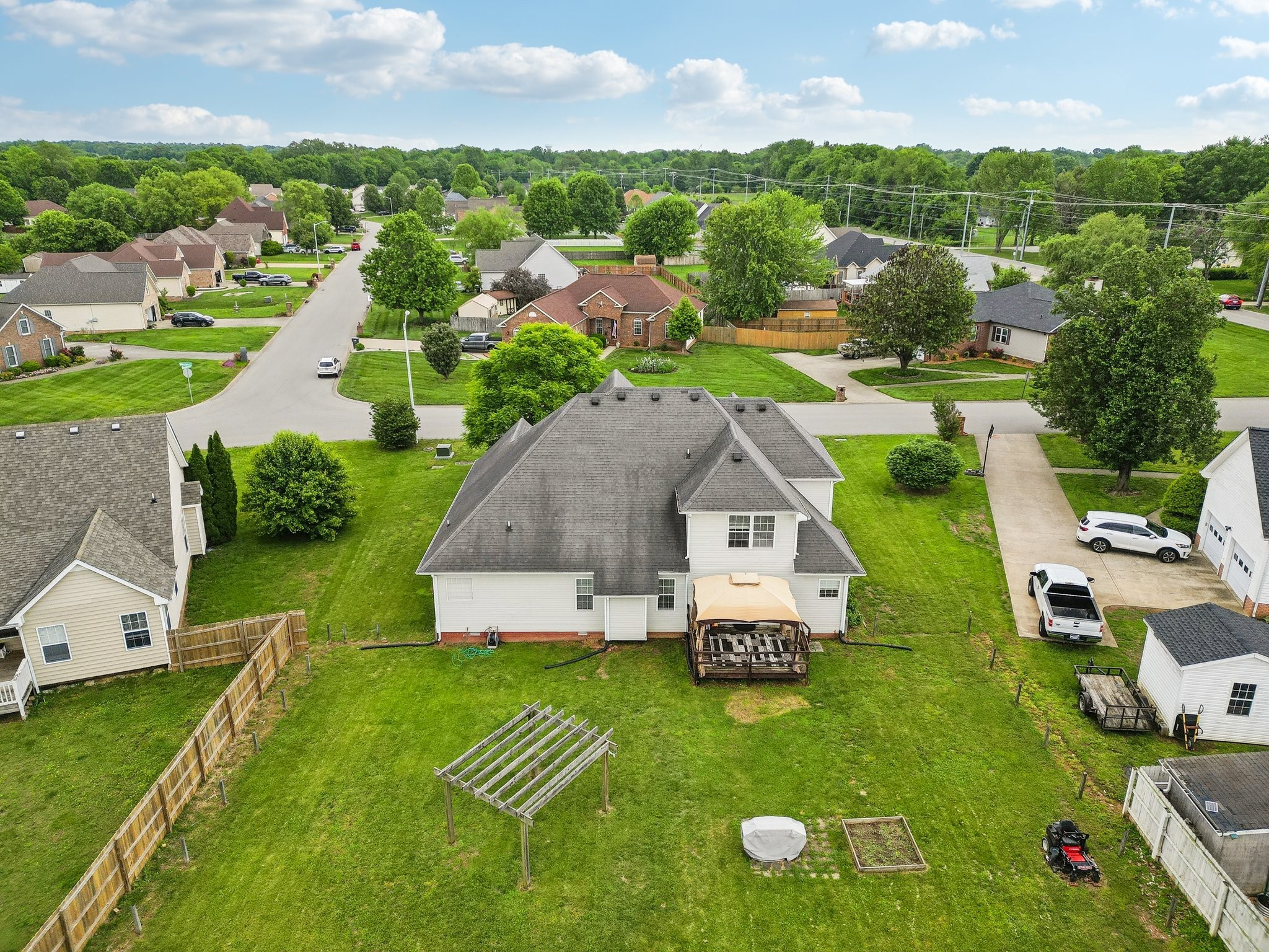 754 McClain Dr