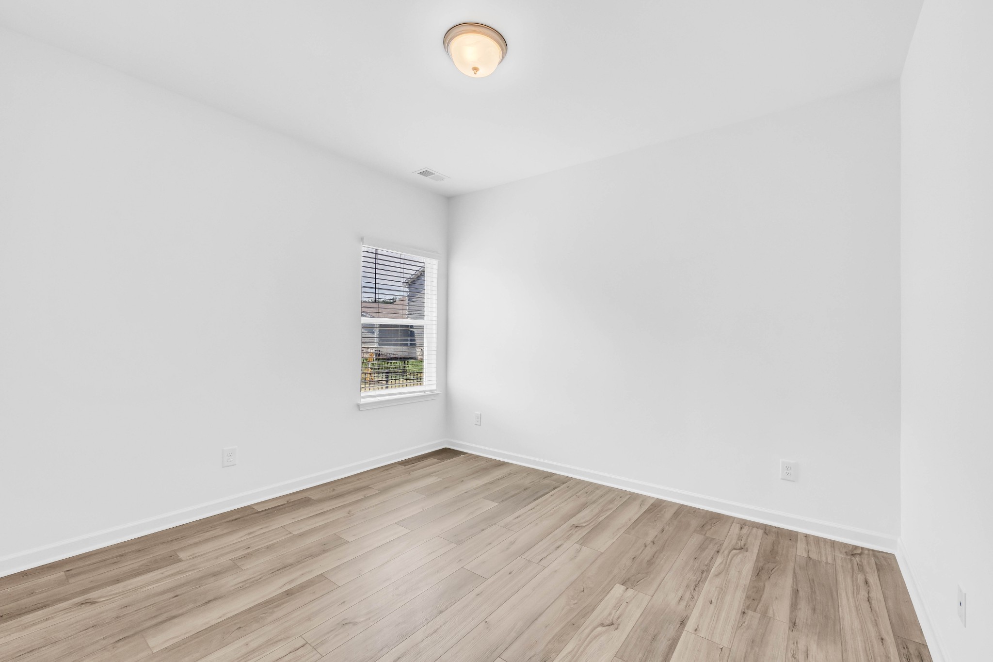 1424 English Oak Drive