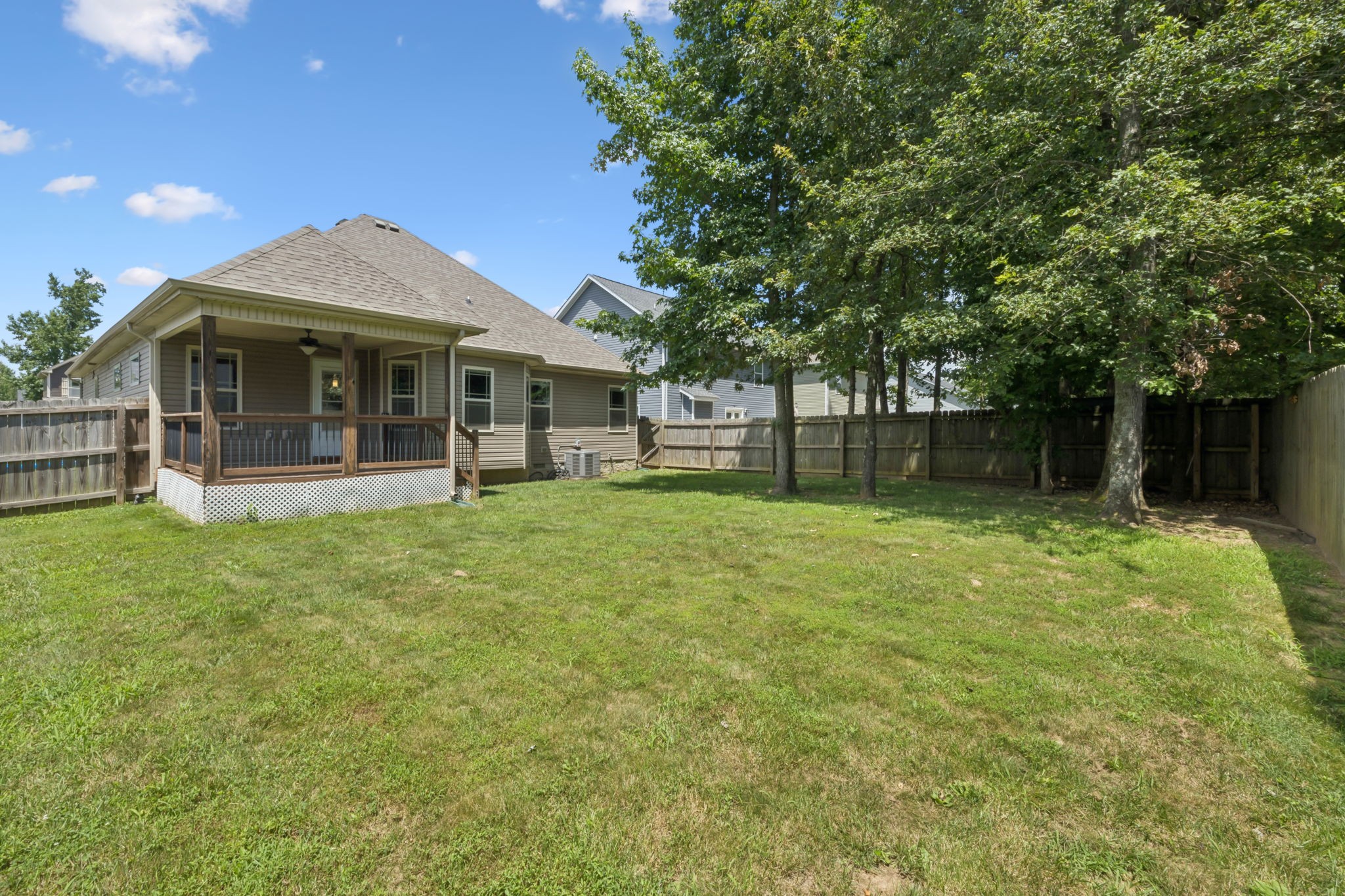 510 Sourwood Dr