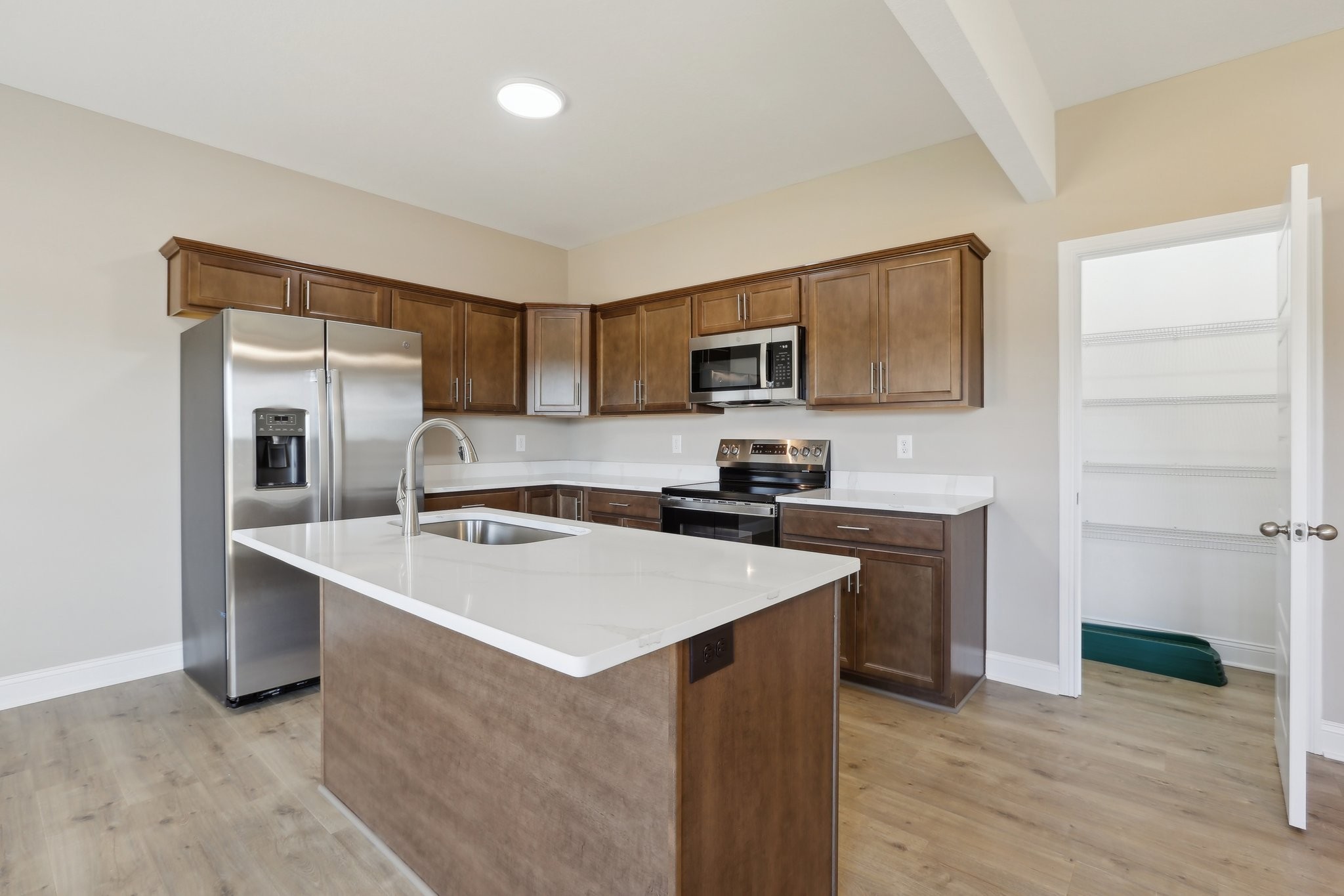 769 Carrillo Dr