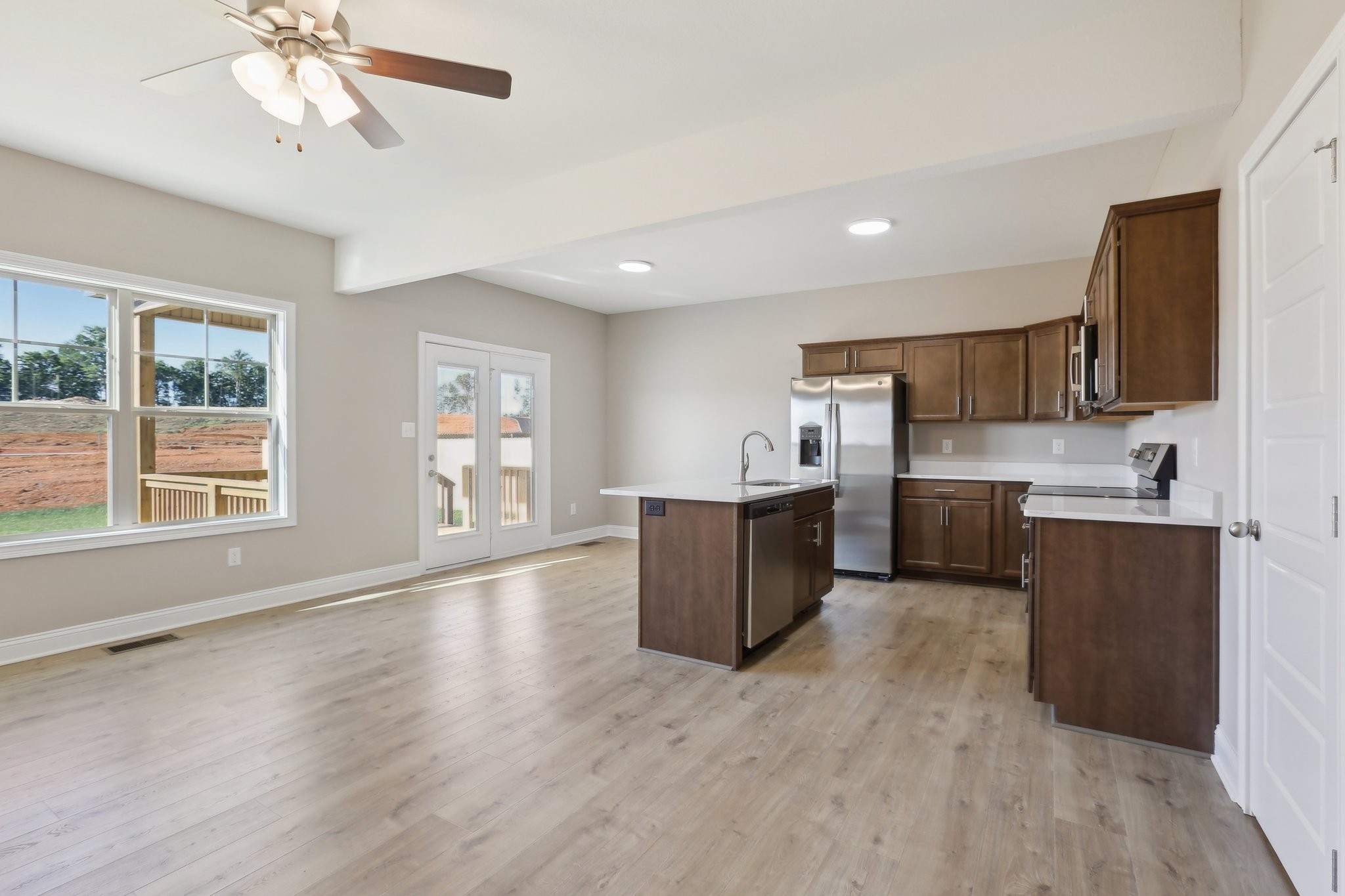 769 Carrillo Dr