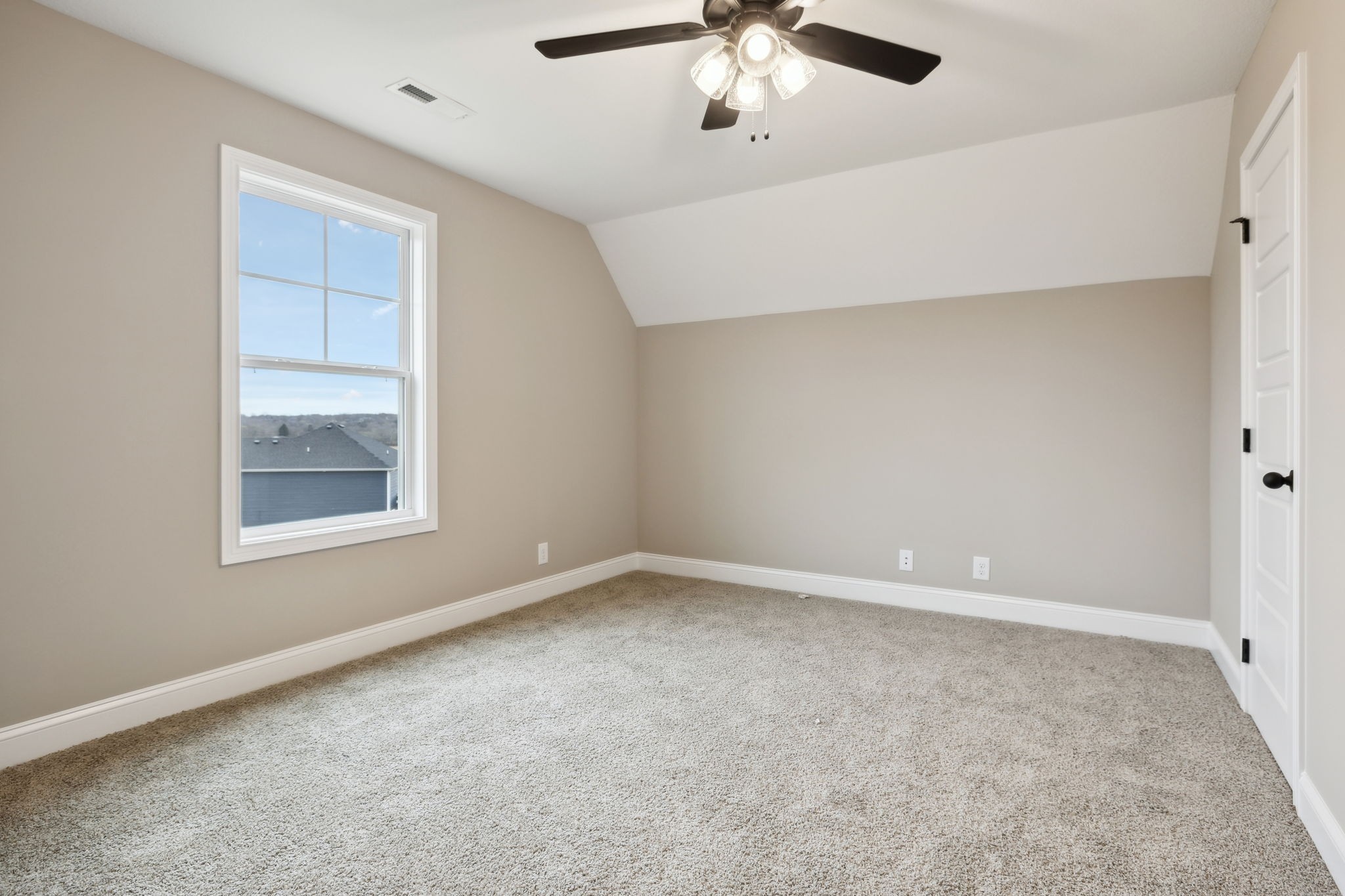1009 Tufnel Dr