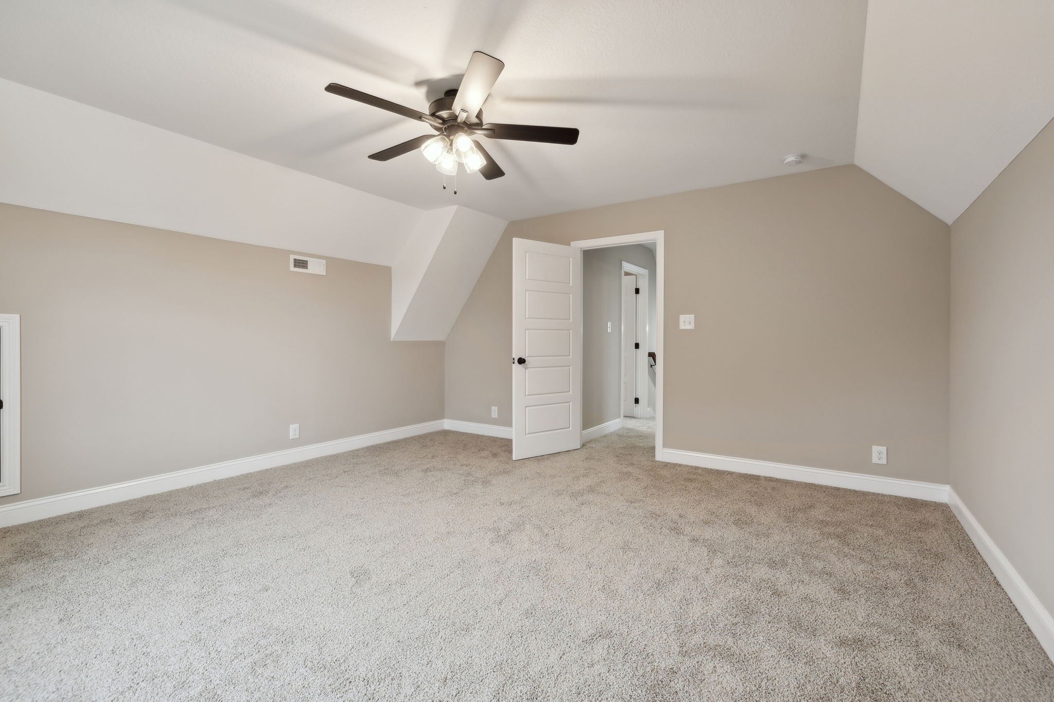 1009 Tufnel Dr