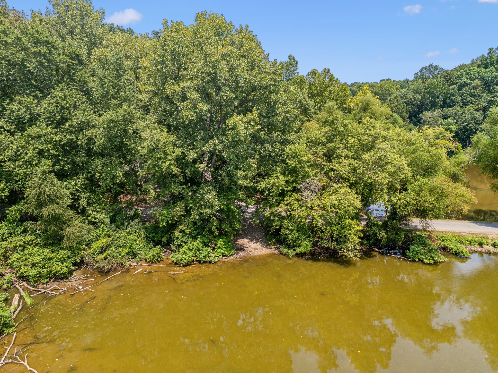 111 Mud Hill Rd