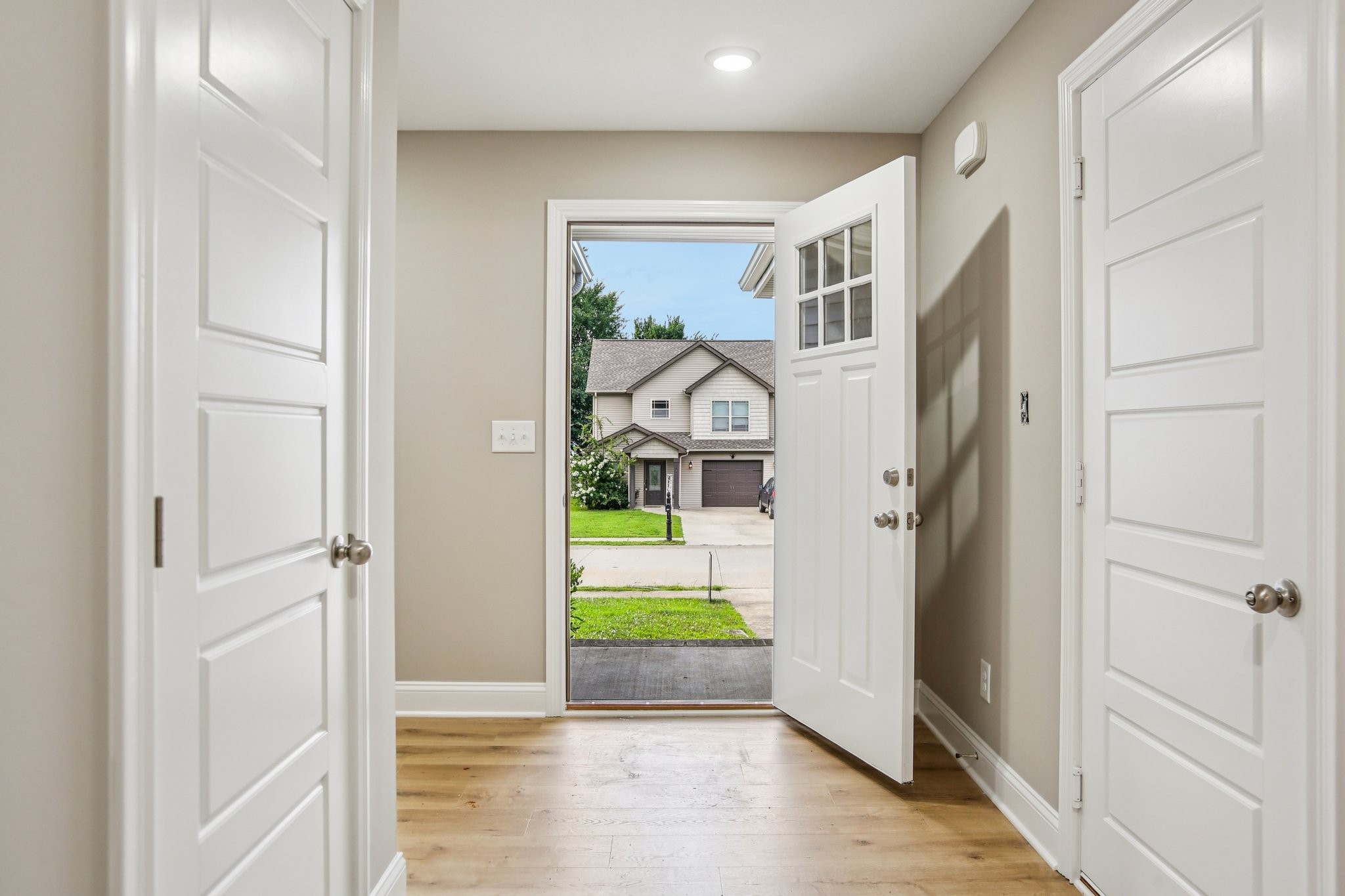 522 Sourwood Dr