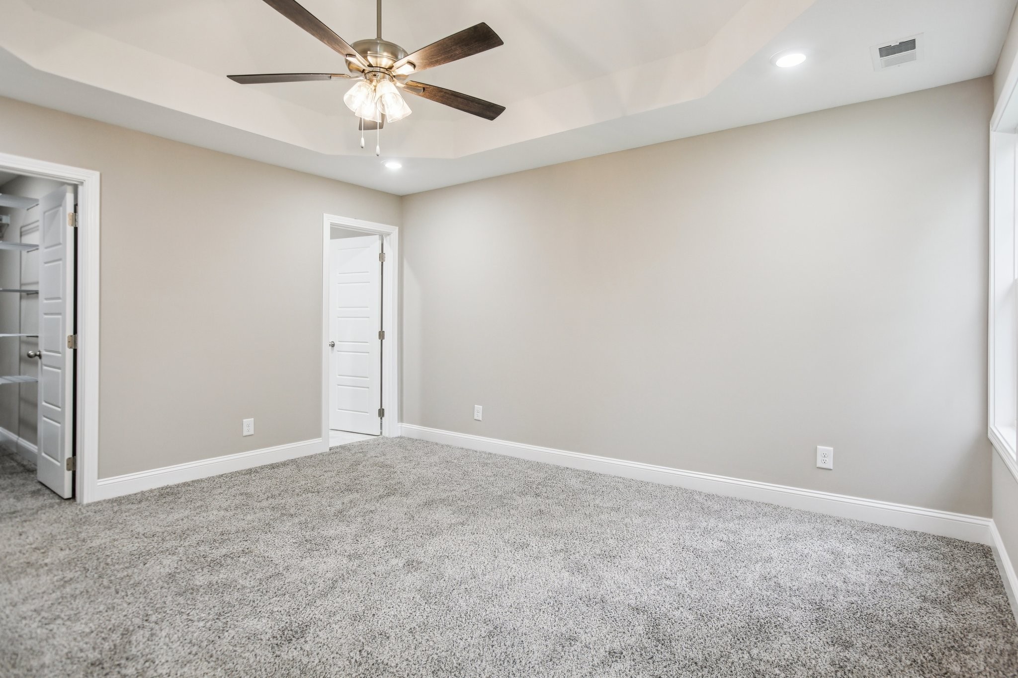 522 Sourwood Dr