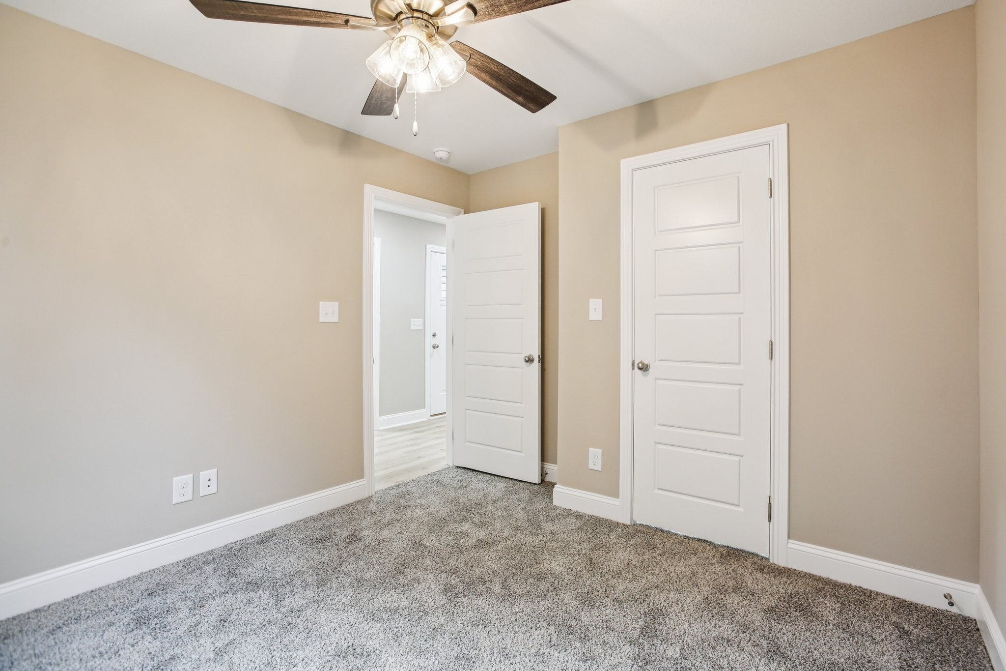 522 Sourwood Dr