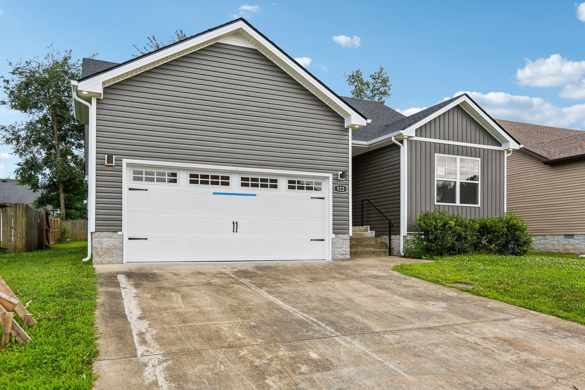 522 Sourwood Dr