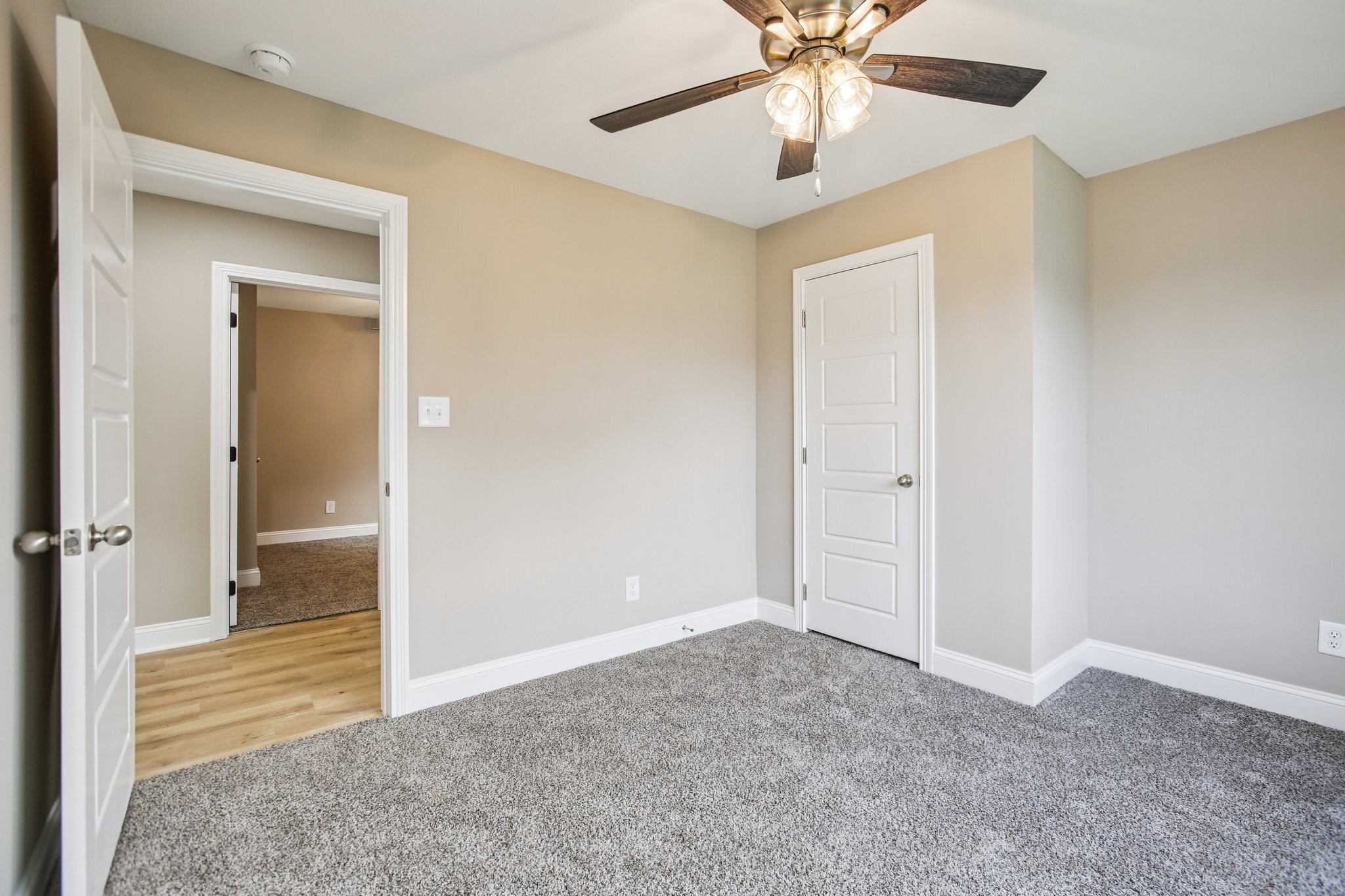 522 Sourwood Dr