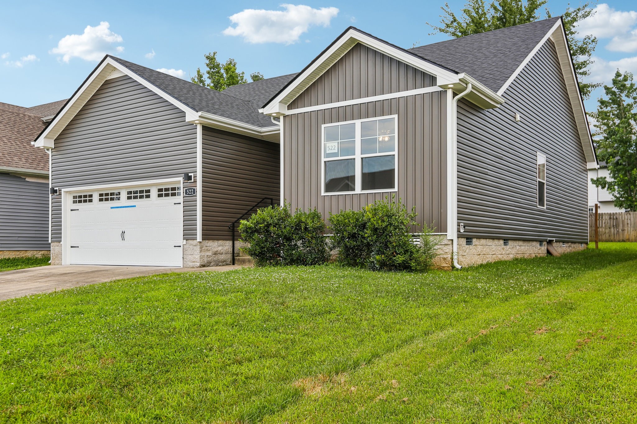 522 Sourwood Dr