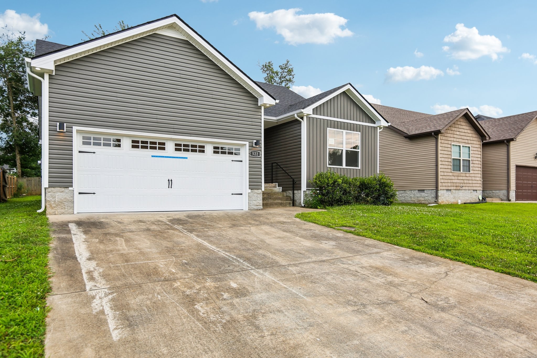 522 Sourwood Dr