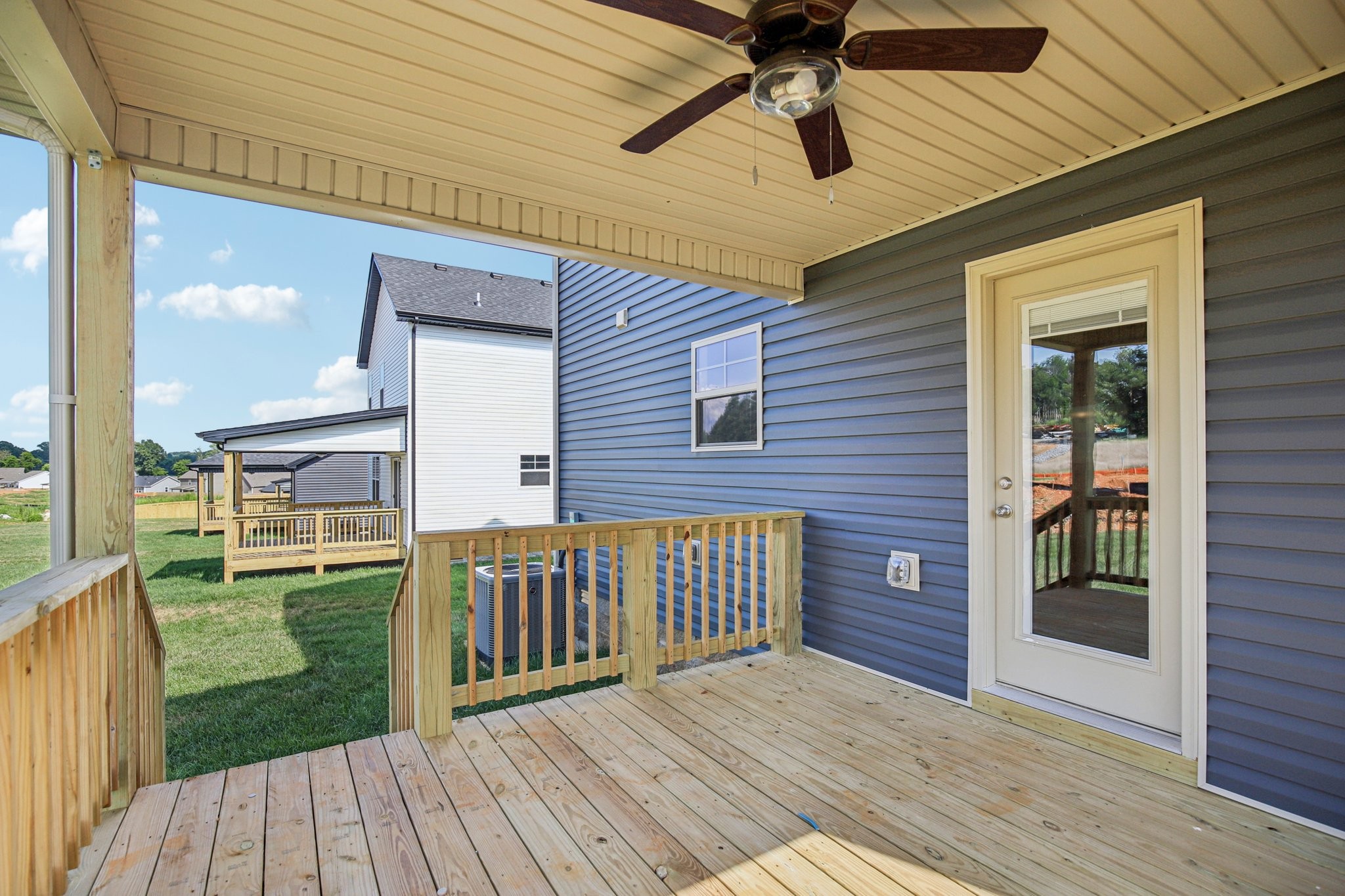 737 Carrillo Dr