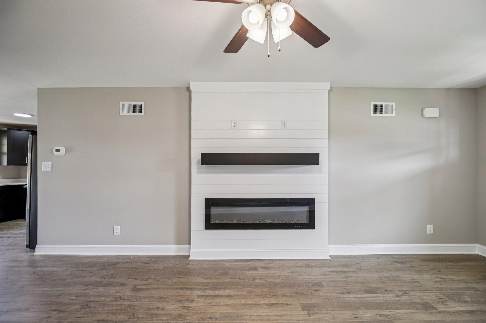 737 Carrillo Dr