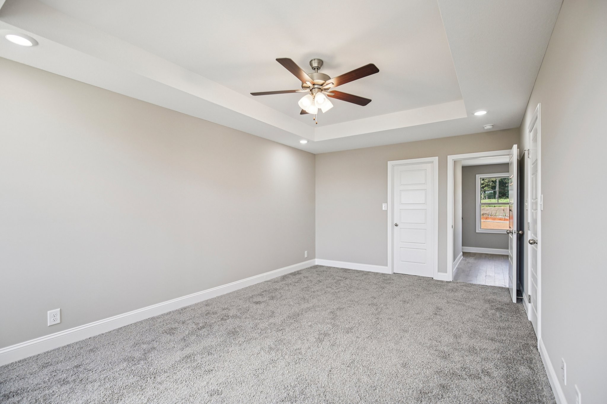 737 Carrillo Dr