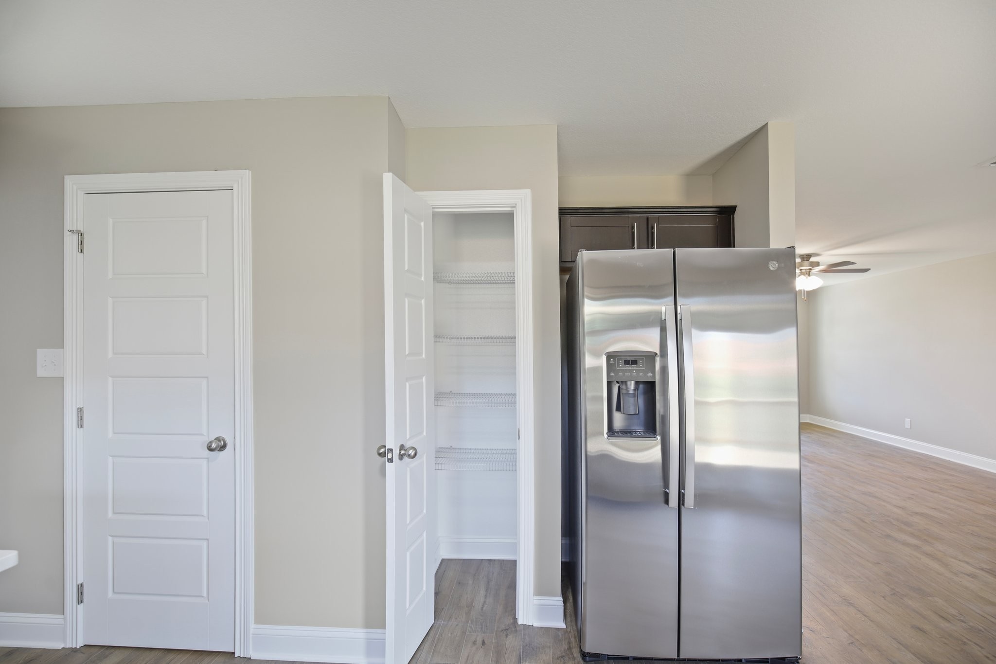 737 Carrillo Dr