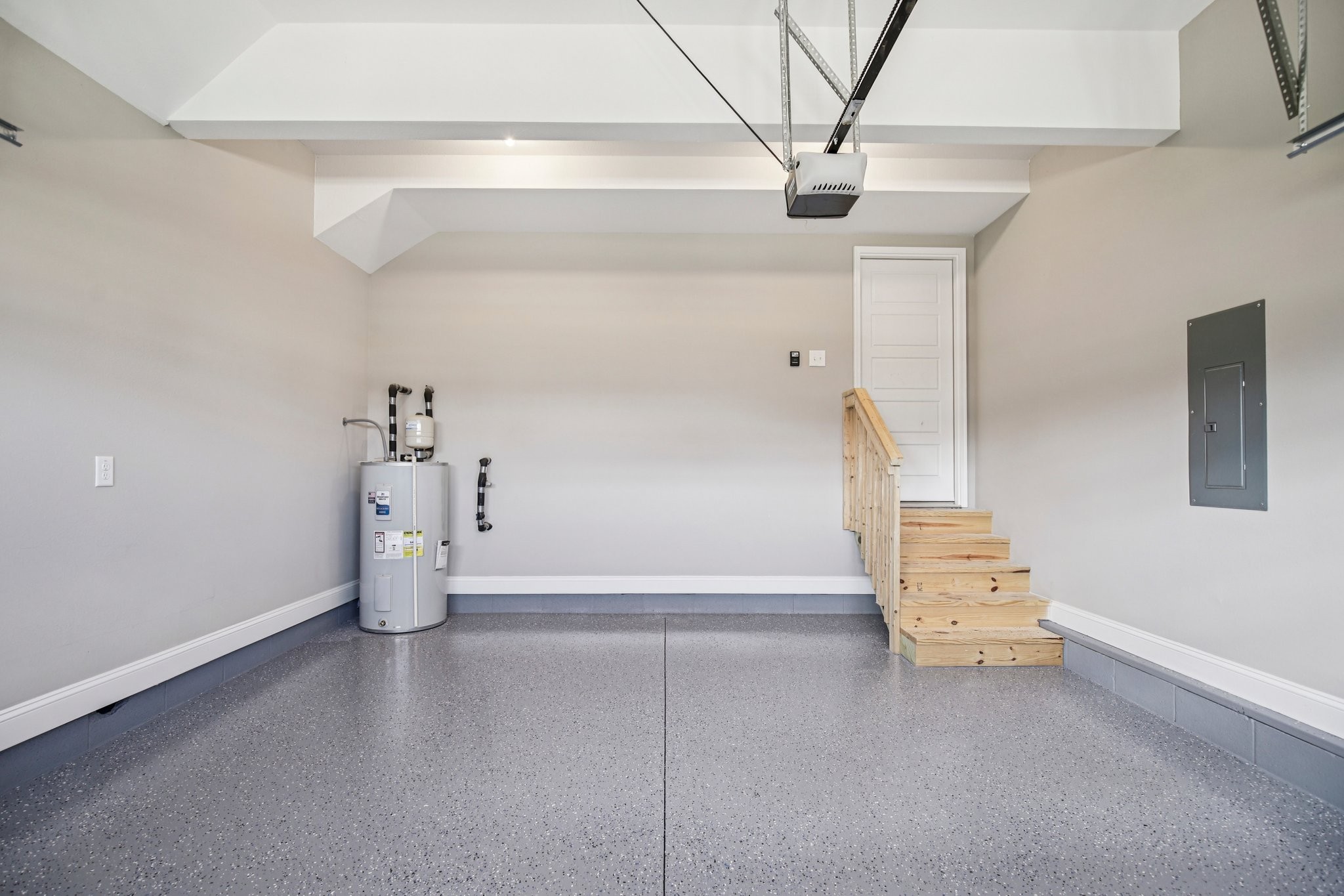 737 Carrillo Dr