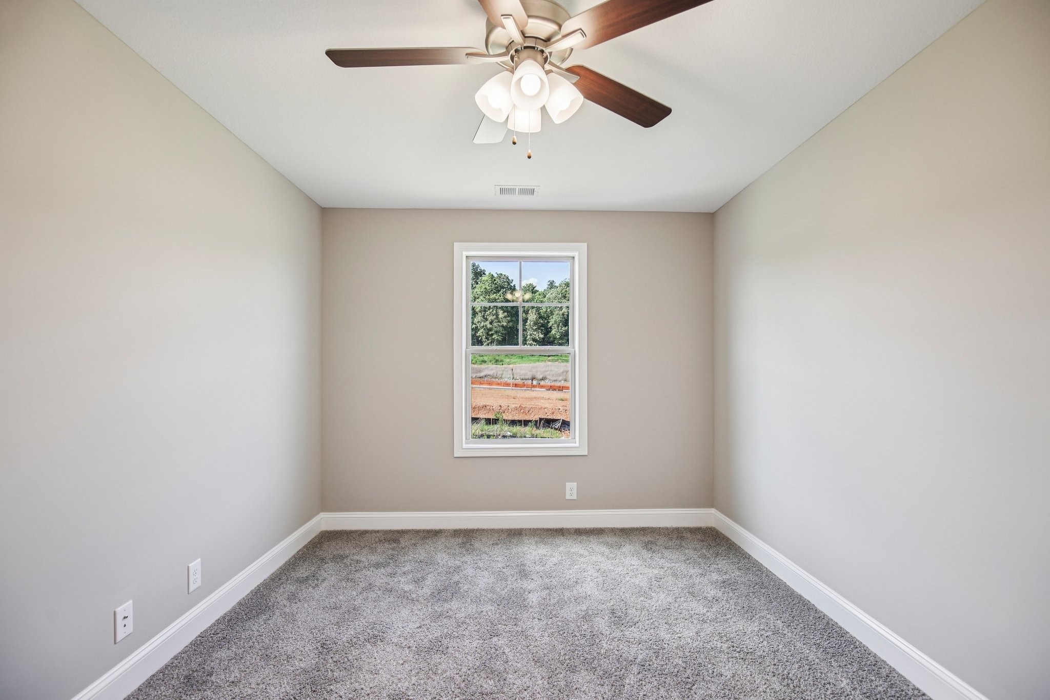 737 Carrillo Dr