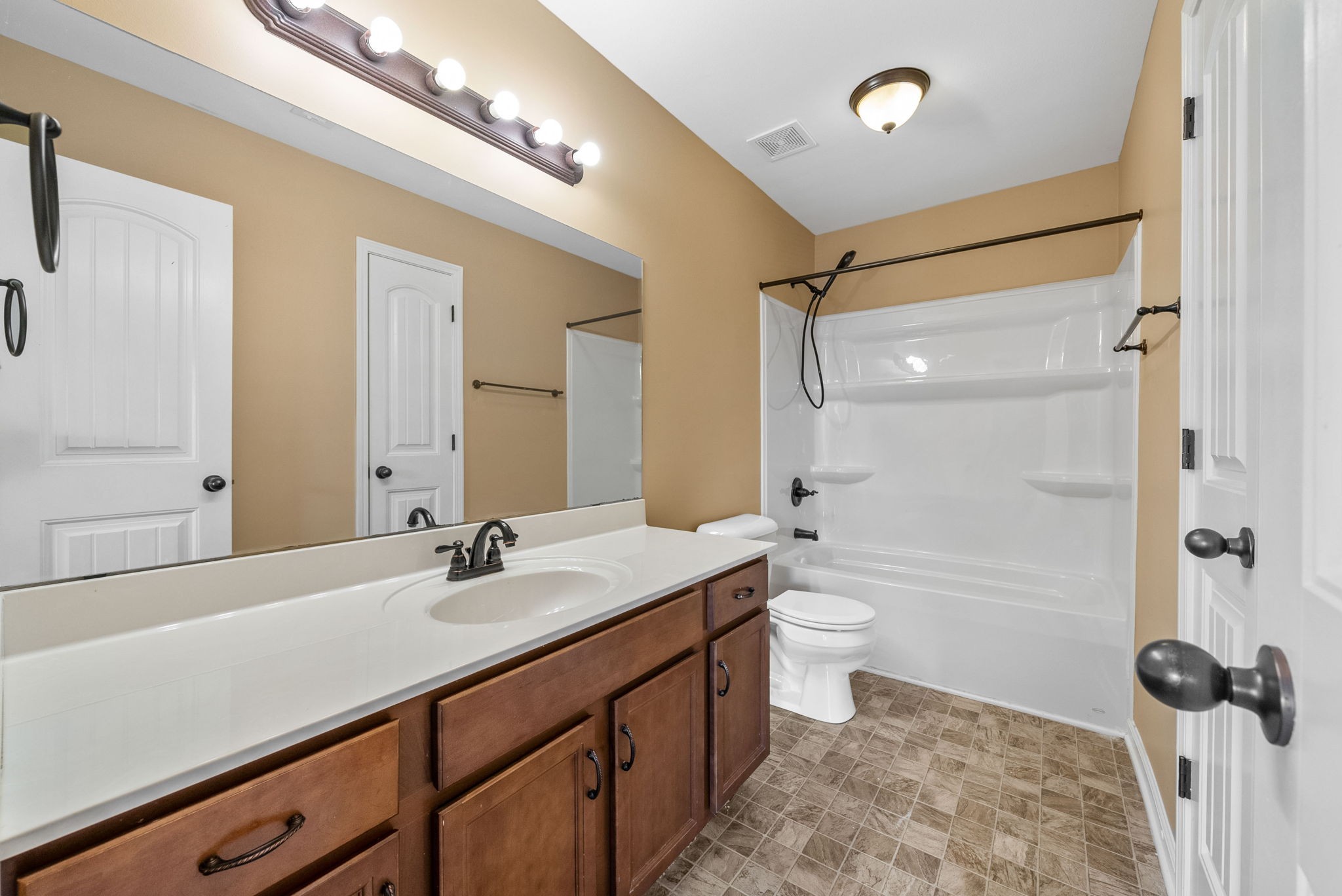 987 Dwight Eisenhower Way