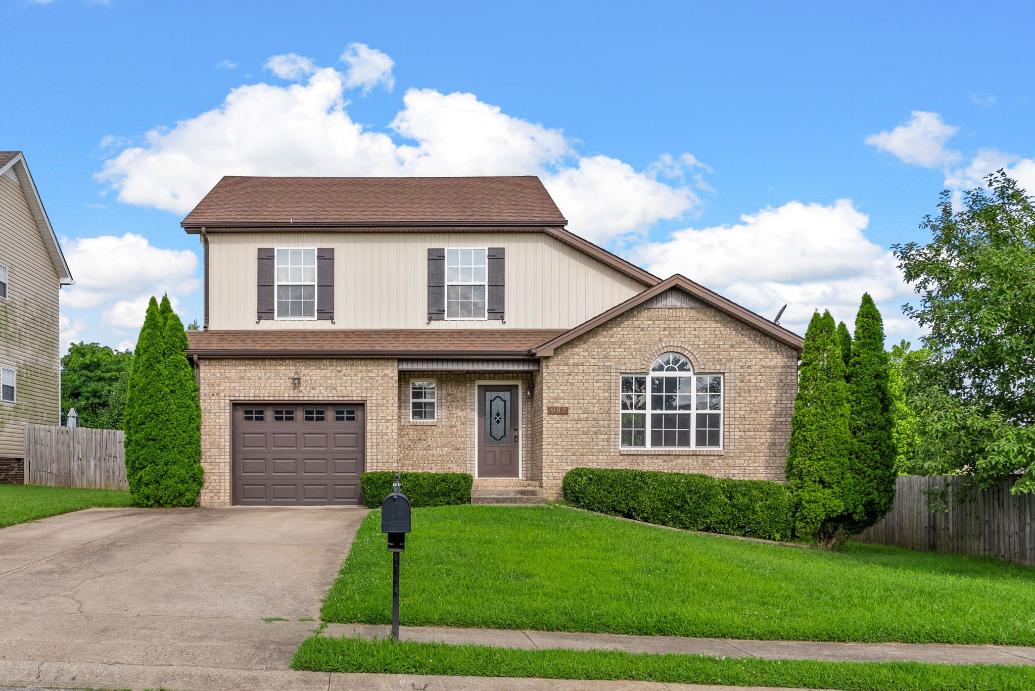 987 Dwight Eisenhower Way