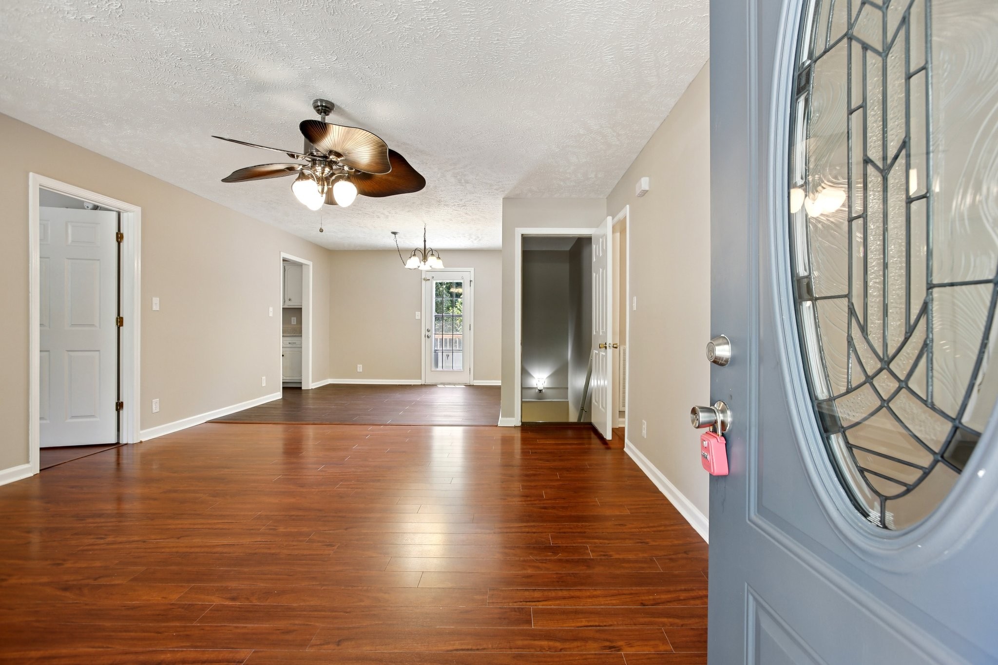 2105 Ferry Rd