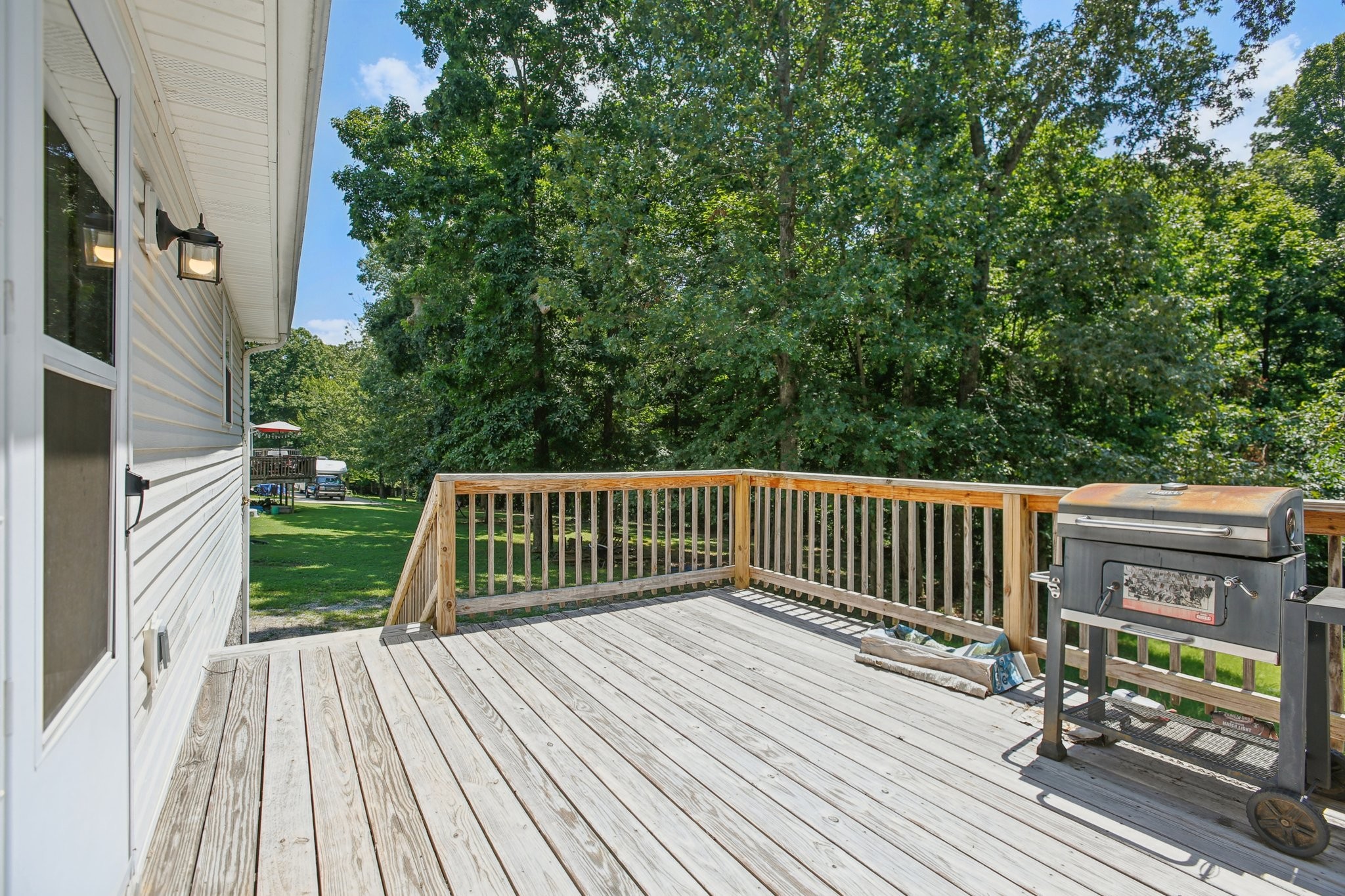 2105 Ferry Rd