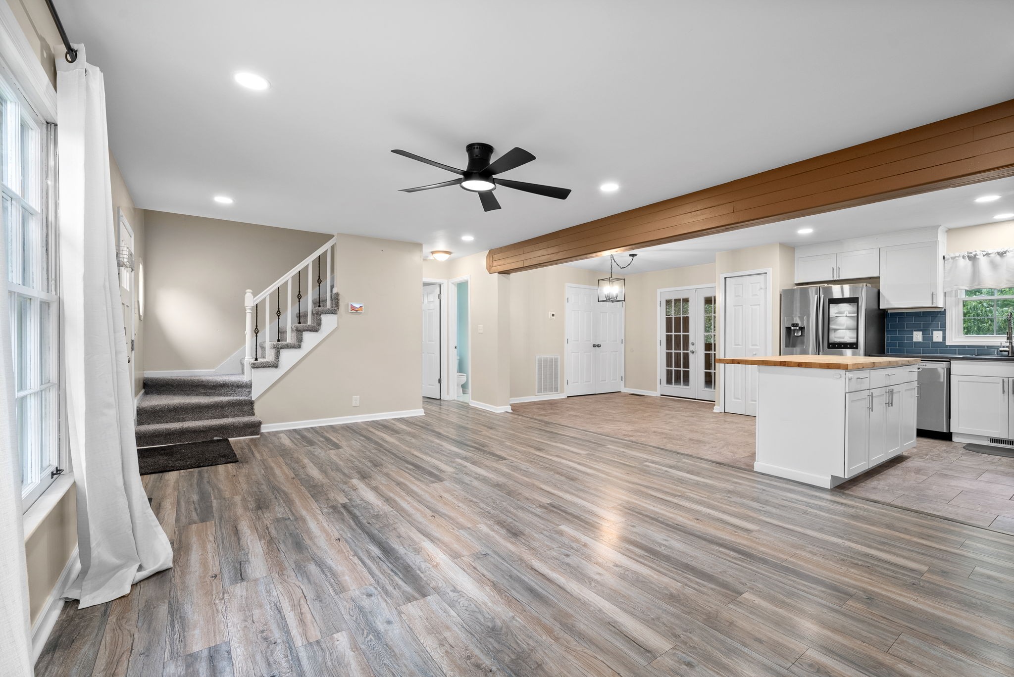 1026 Foxmoor Dr