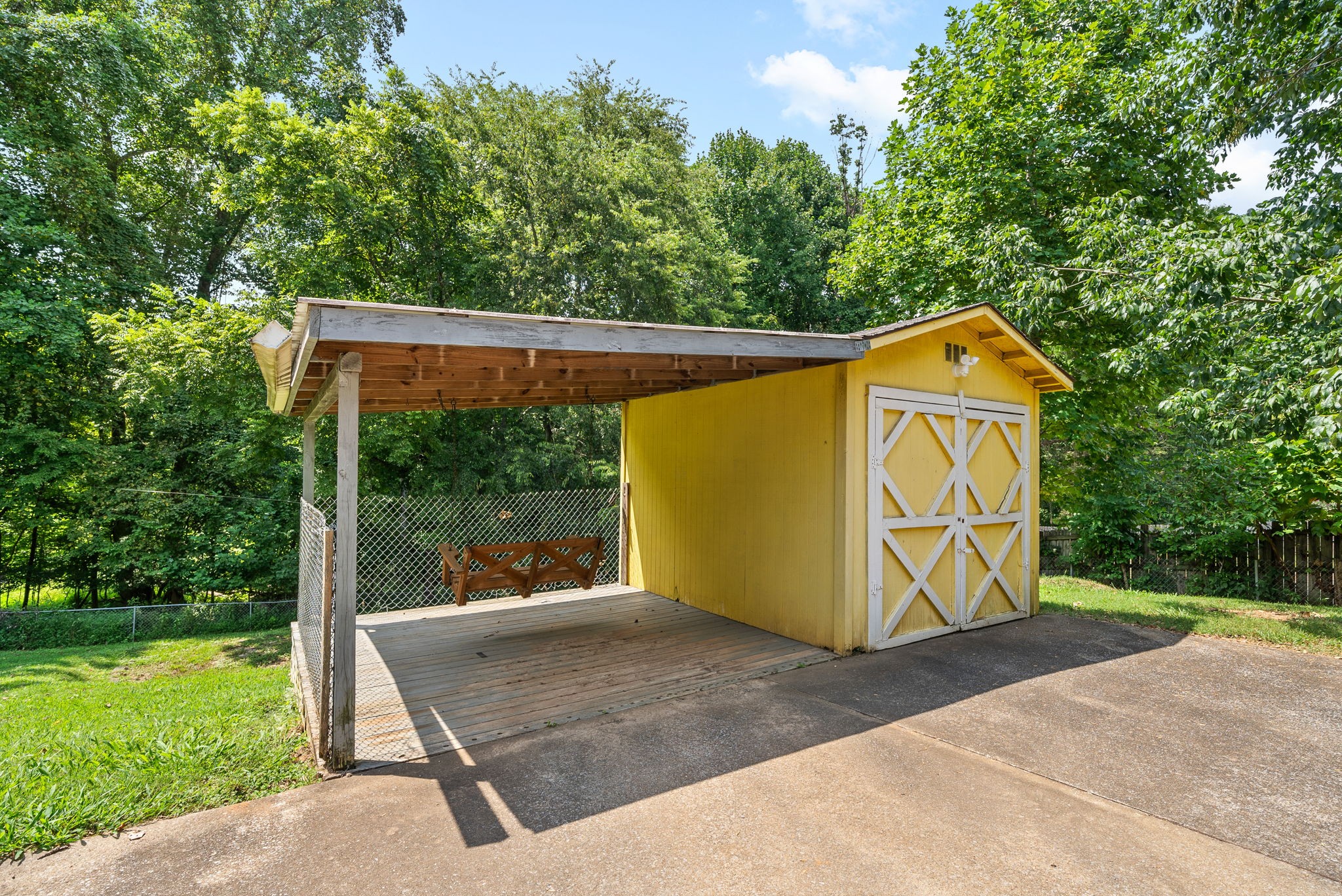 1026 Foxmoor Dr