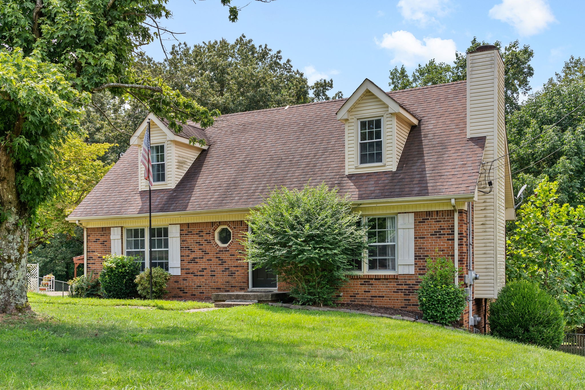 1026 Foxmoor Dr