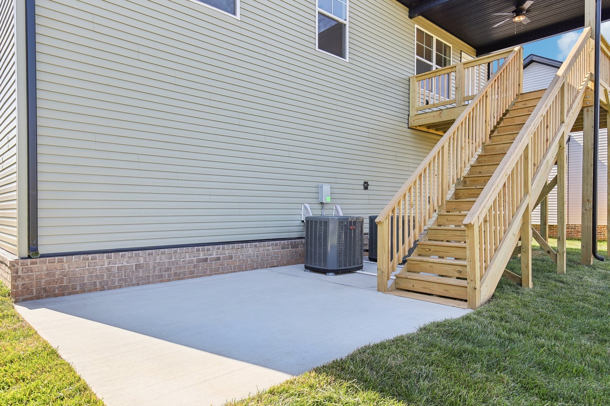 837 Macon Lane