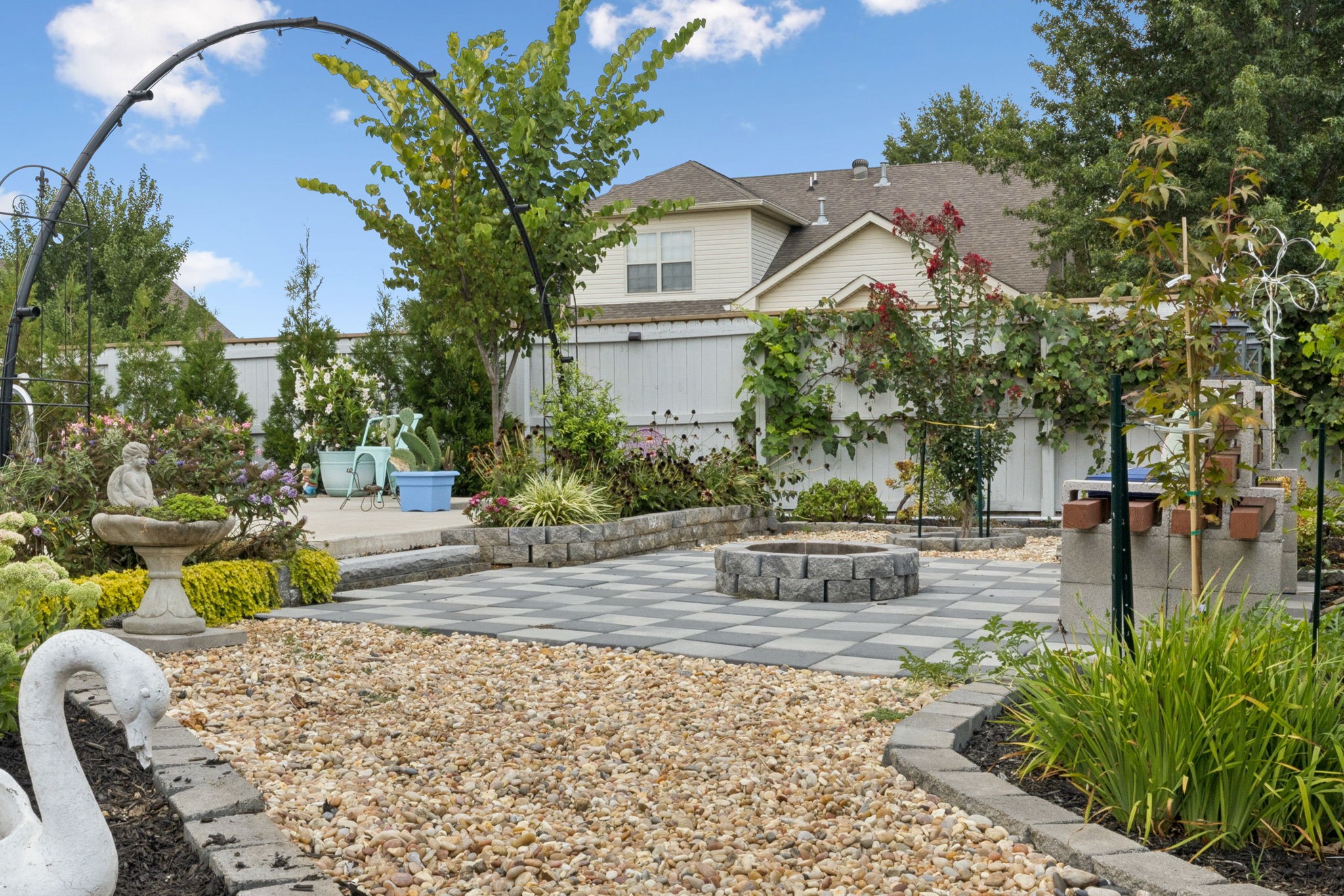 513 Tacoma Dr