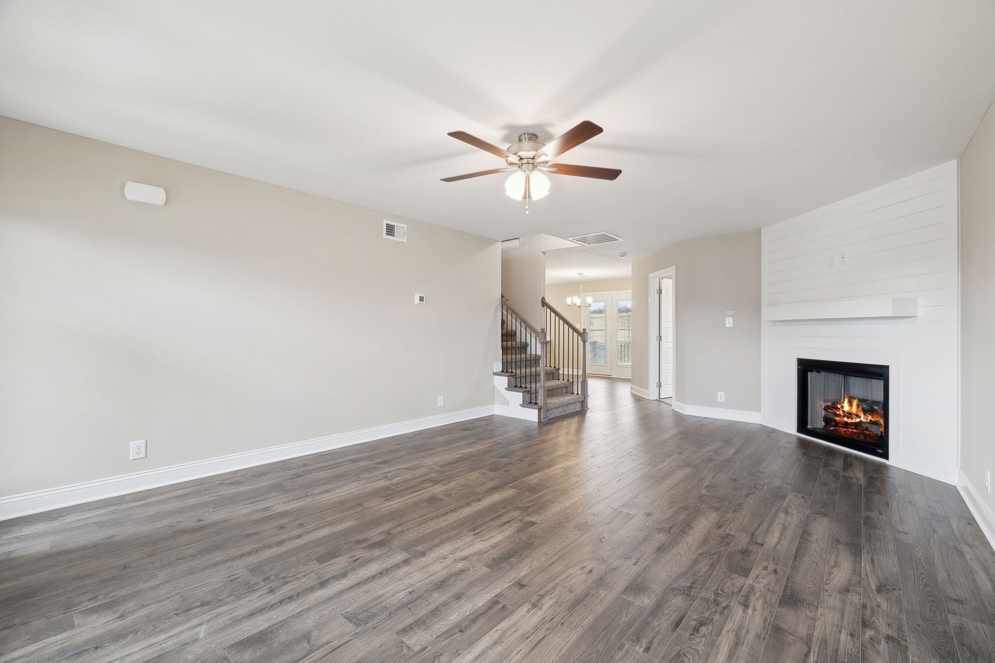 300 Cardinal Creek