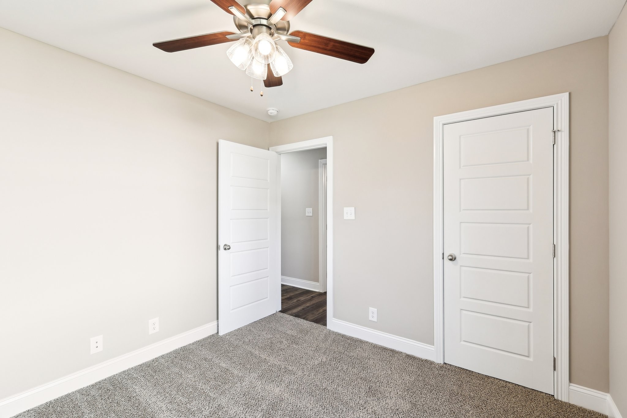 260 Cardinal Creek