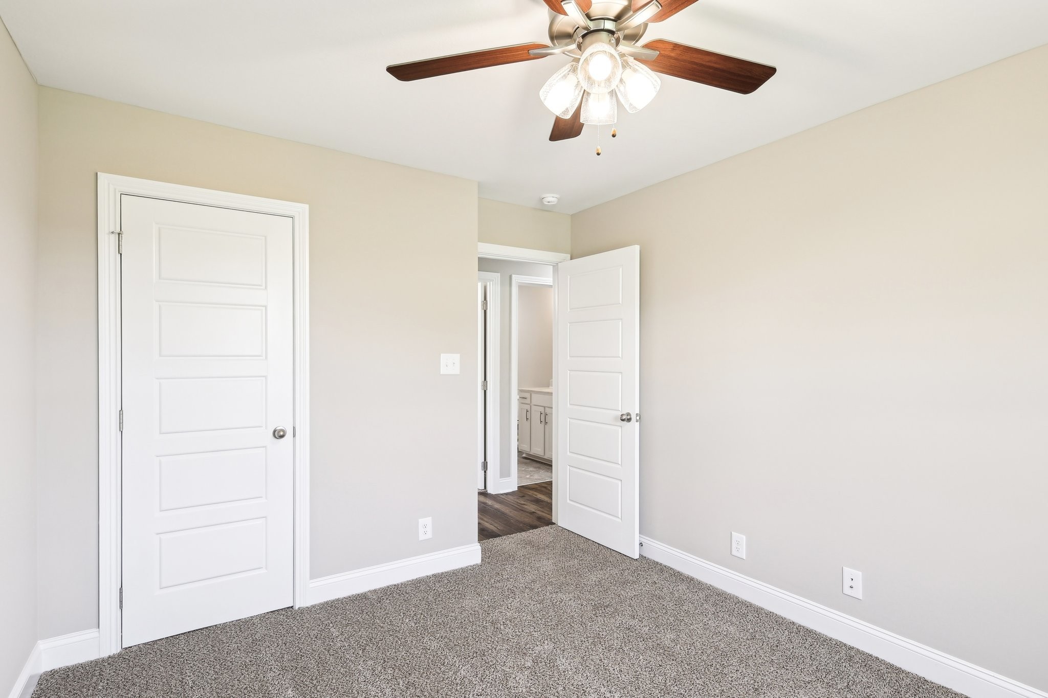 260 Cardinal Creek