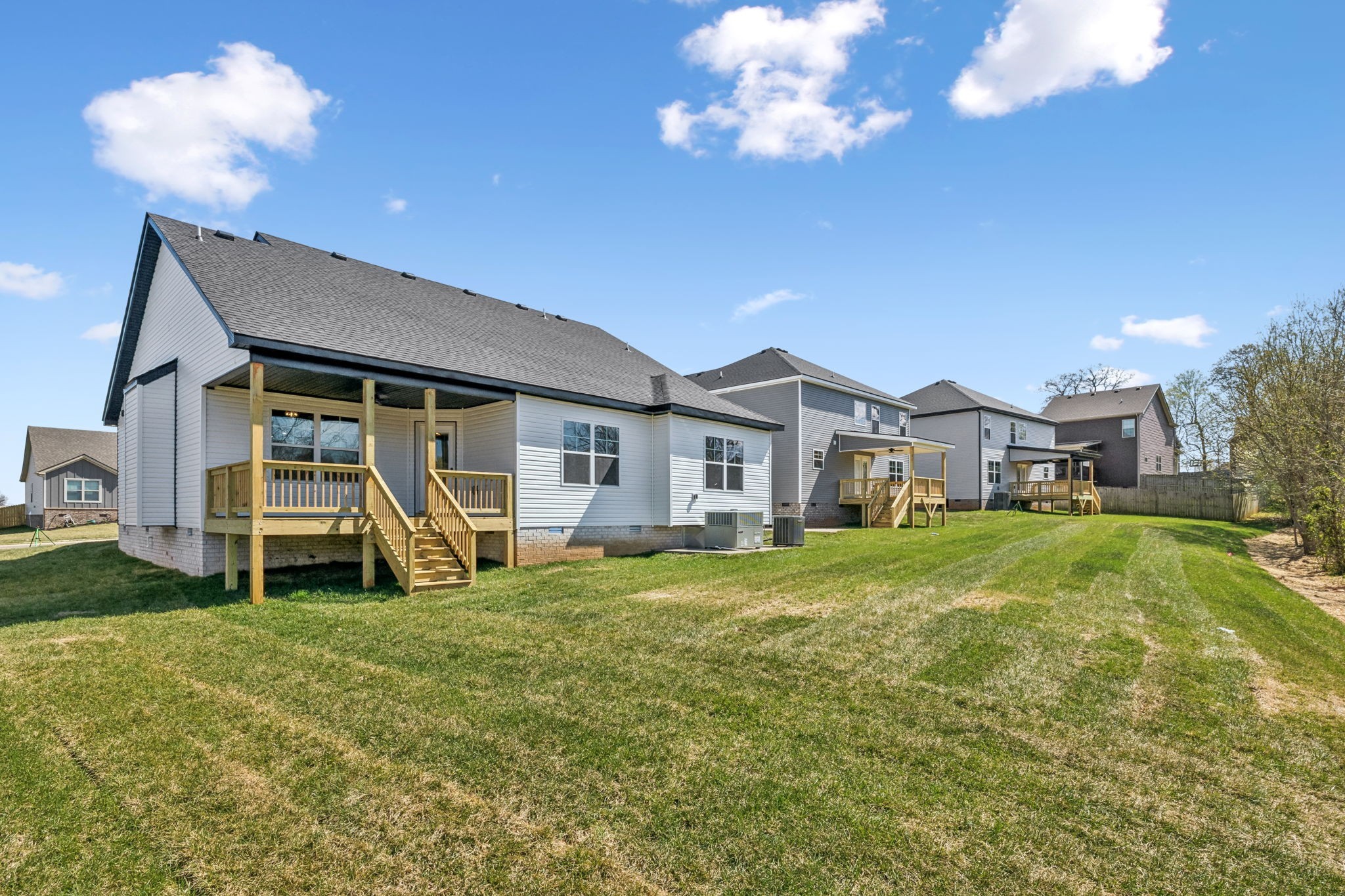 273 Cardinal Creek