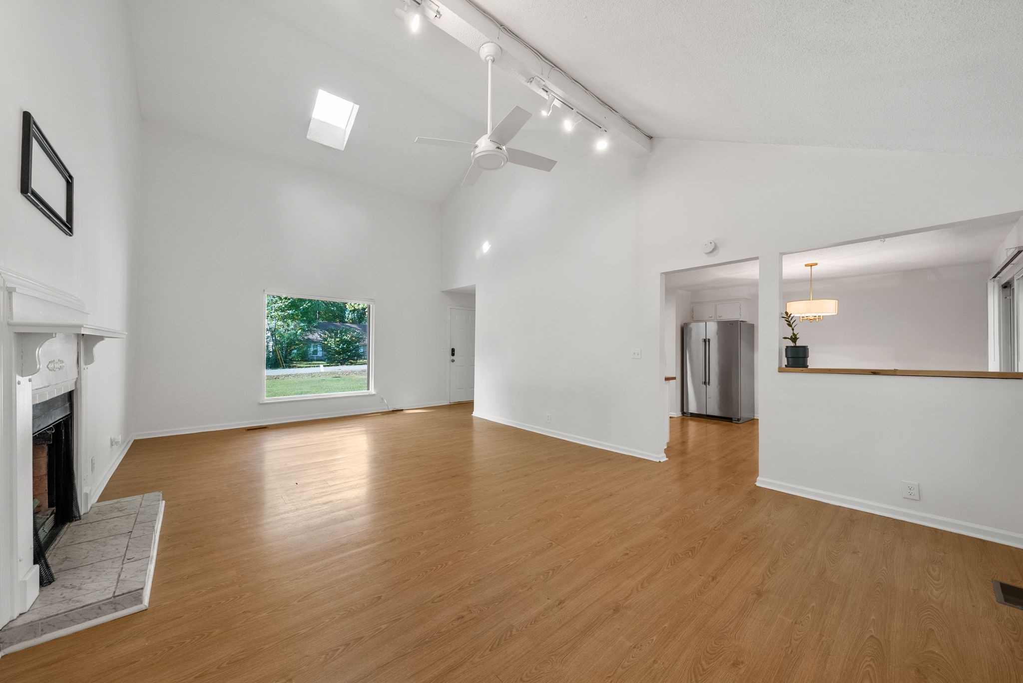 605 Marigold Dr