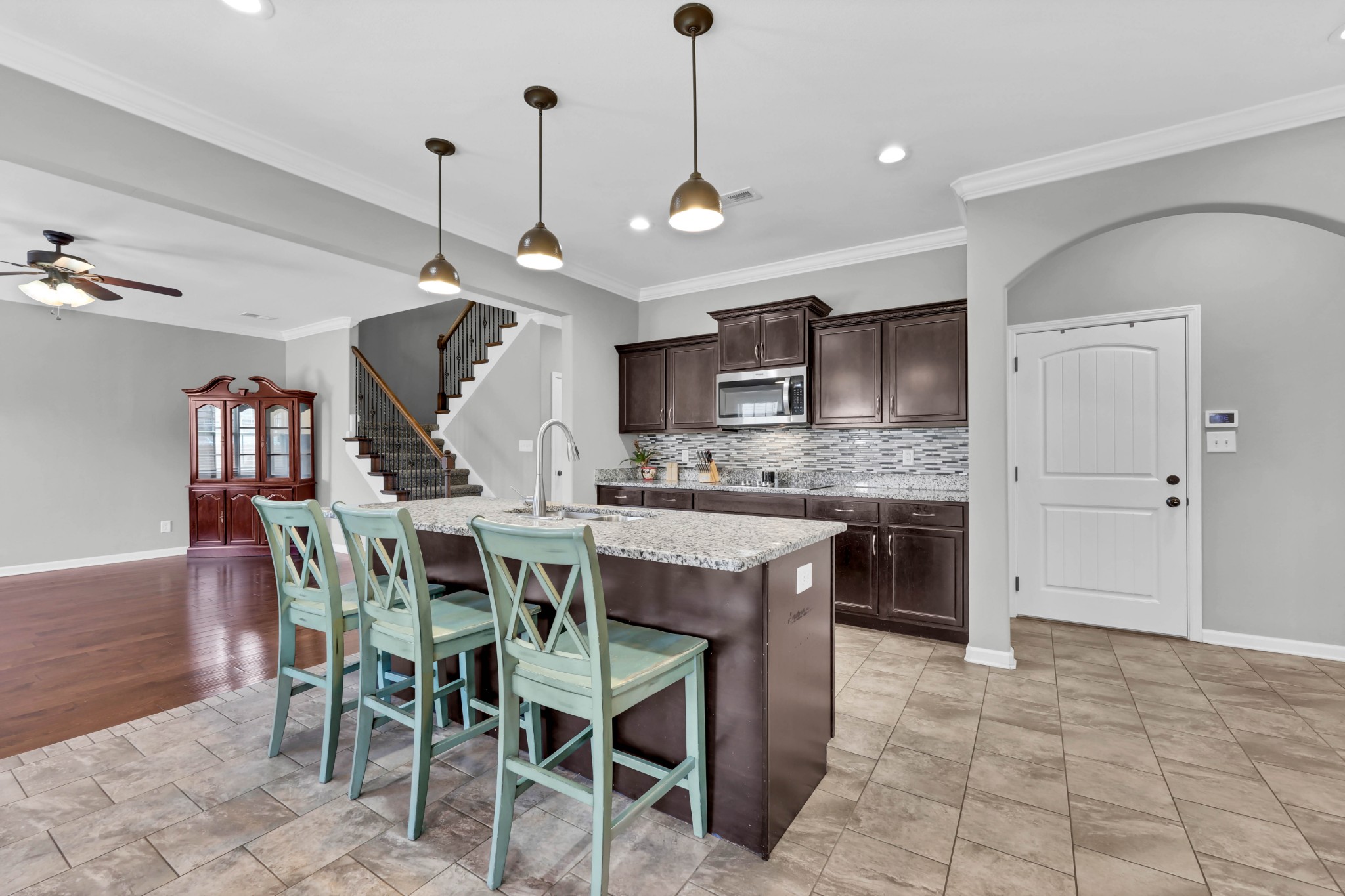 1018 Shirley Dr