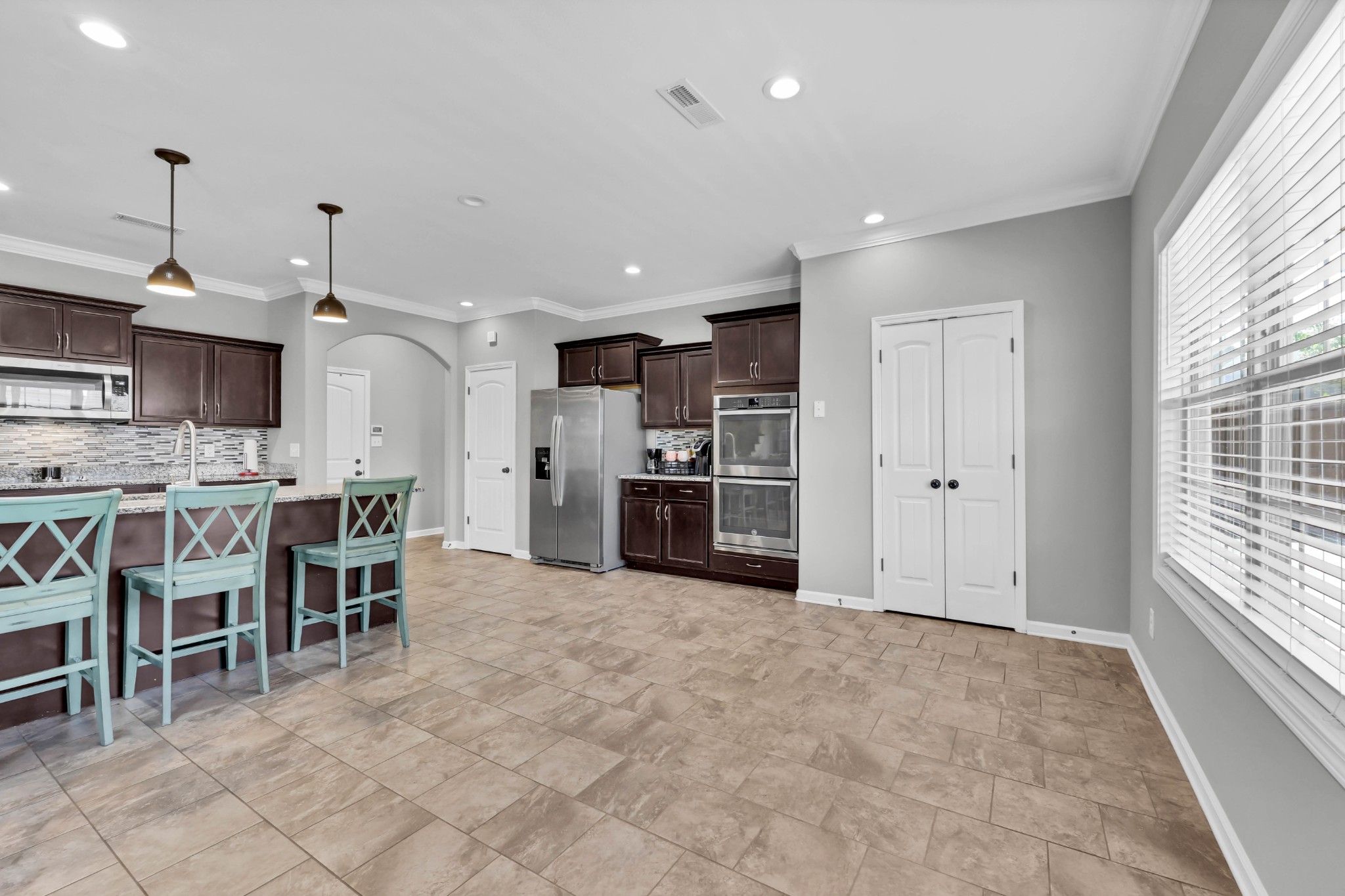1018 Shirley Dr