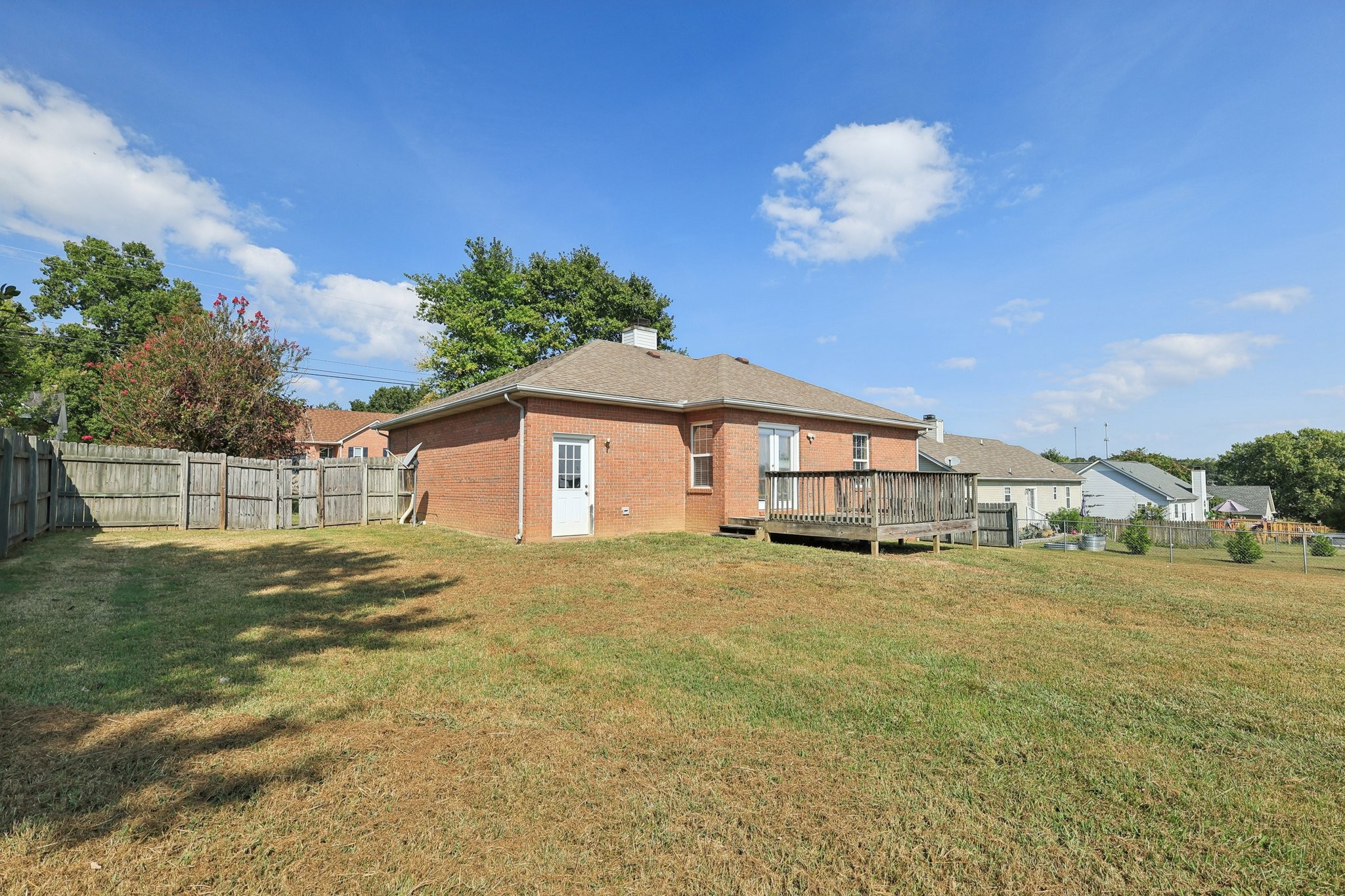 1447 Amy Ave