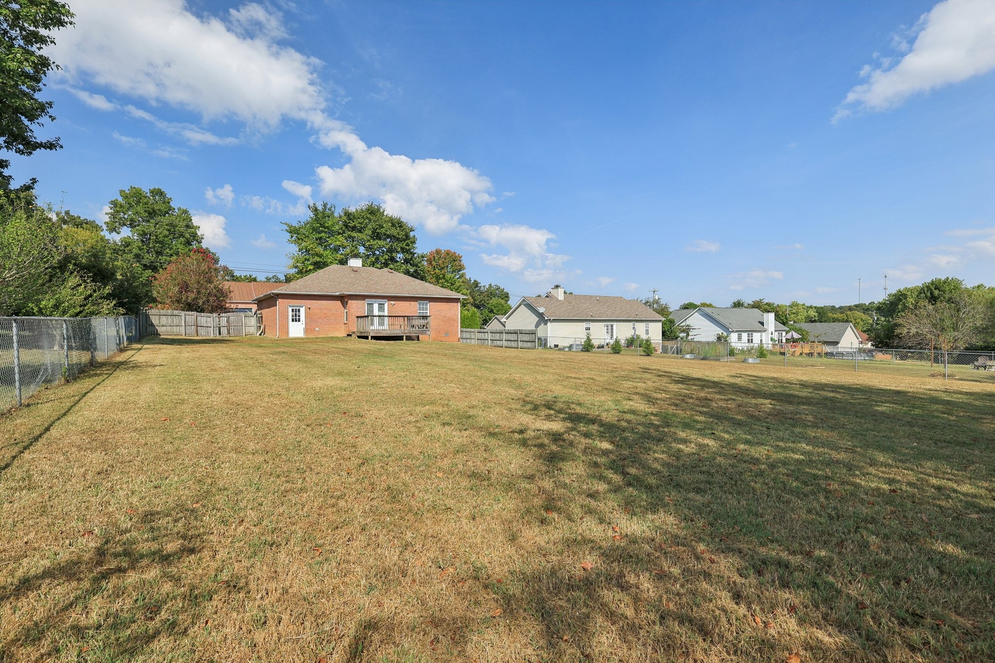 1447 Amy Ave