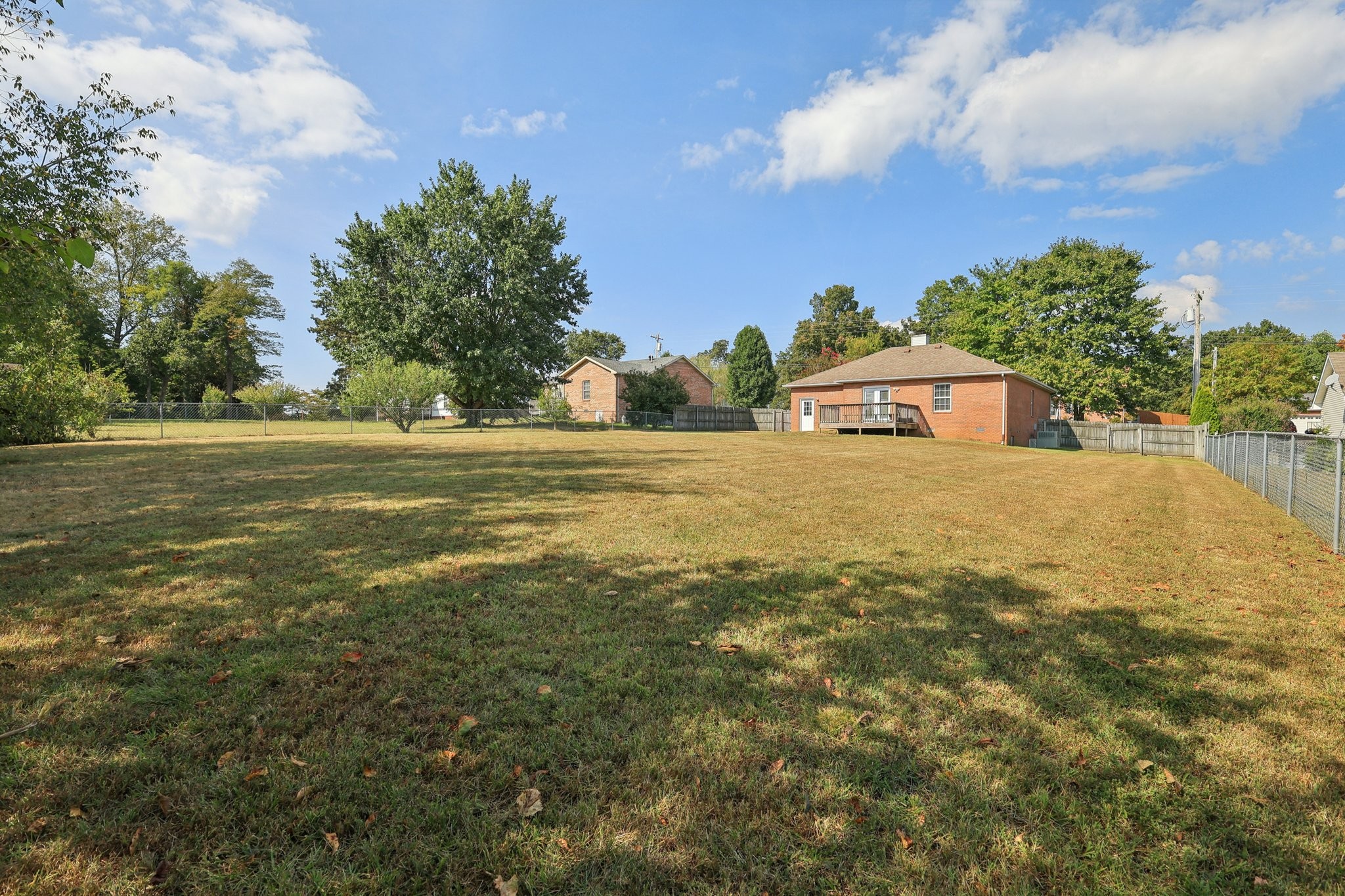1447 Amy Ave