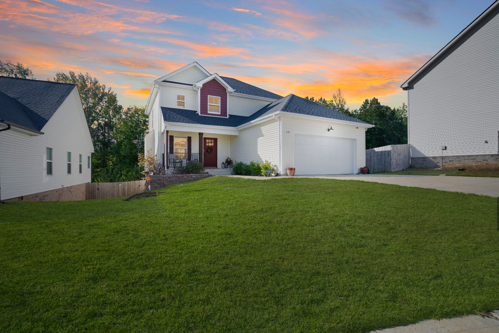 1154 Old Charlotte Trce